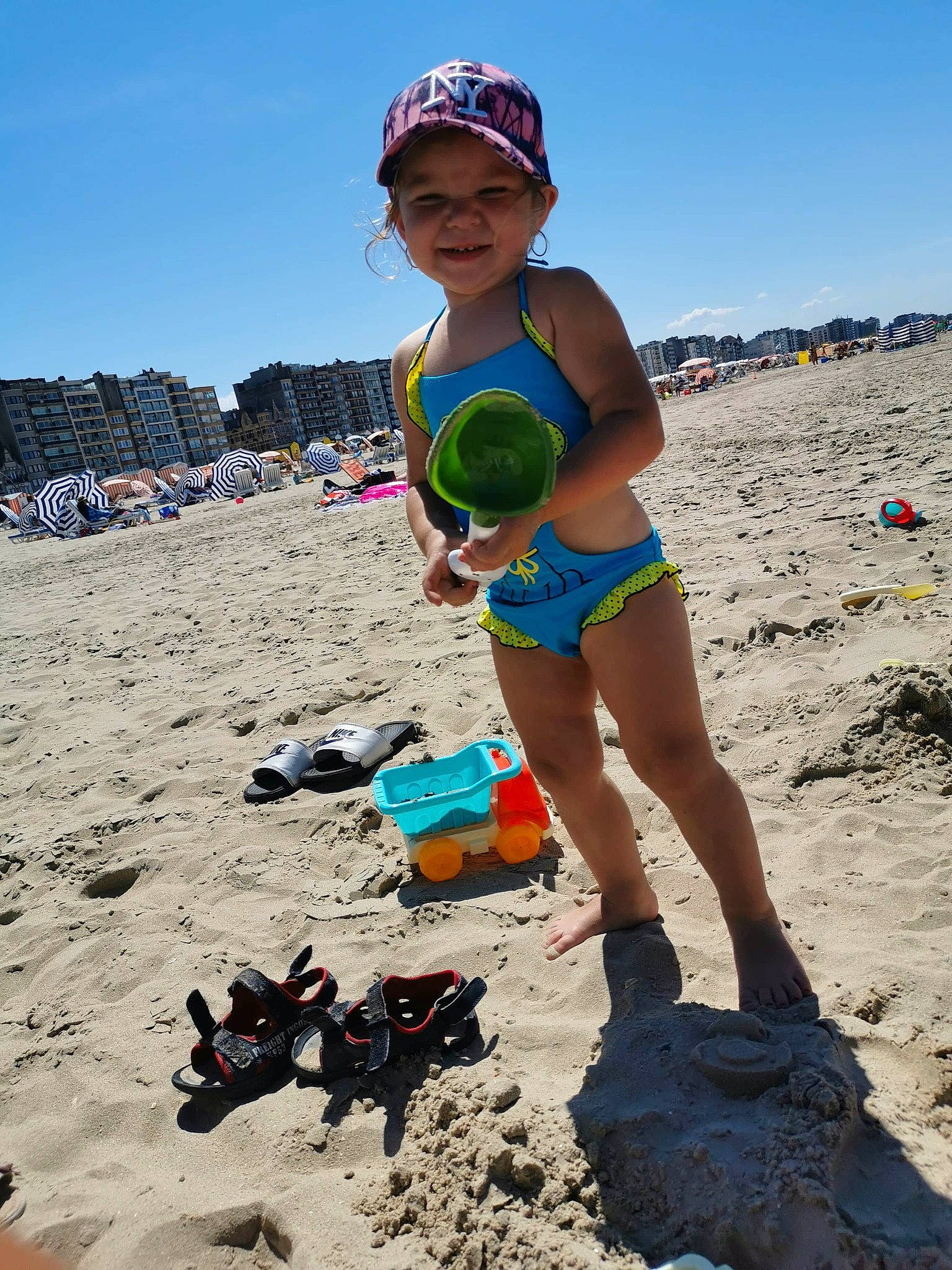 Summer participe au concours pour gagner de l'argent avec cette photo : beach, bikini, coast, fun, headwear, holiday, joy, muscle, person, play, recreation, sand, sea, spring_break, summer, swimwear, tourism, vacation