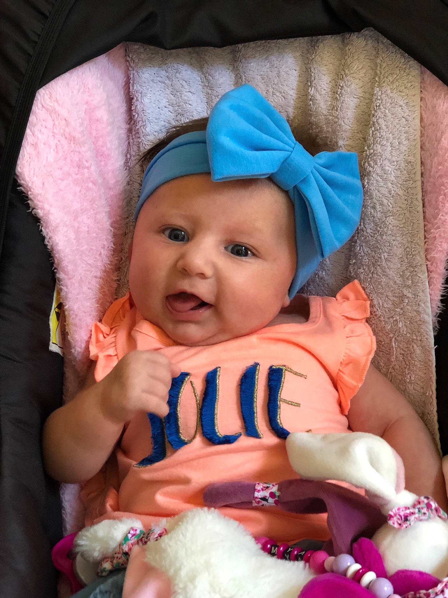 Mya a rejoint le concours — aidez-le/la à gagner de superbes lots ! baby, baby_products, baby_toddler_clothing, bonnet, cheek, child, costume, costume_accessory, eye, finger, headwear, linens, nose, peach, person, pink, skin, stomach, toddler