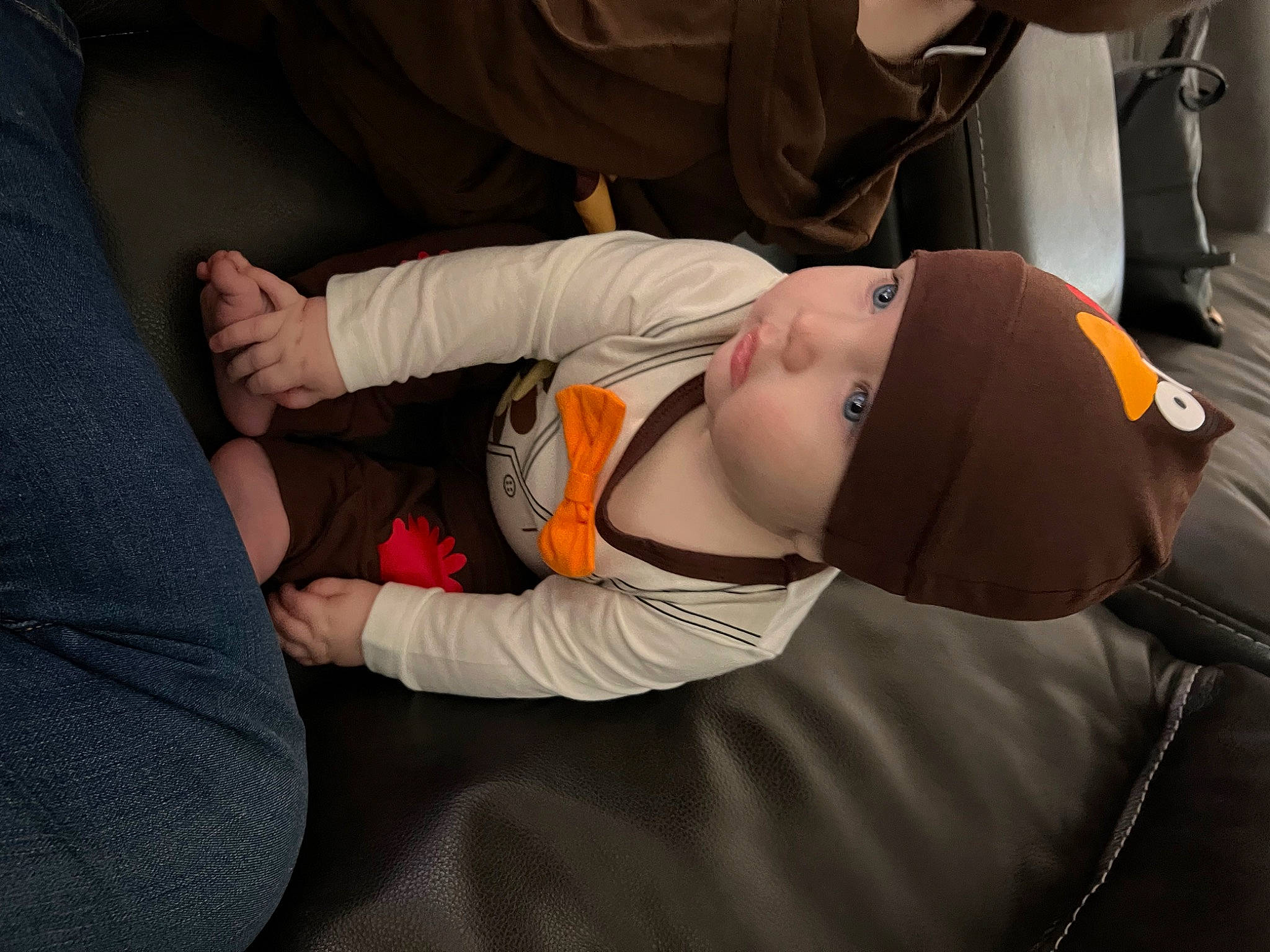 Dj is registered to the contest to win money with this photo: abdomen, audio_equipment, auto_part, baby, baby_carriage, child, comfort, elbow, fun, headwear, human_leg, knee, lap, leg, luxury_vehicle, person, personal_protective_equipment, sitting, sportswear, t_shirt