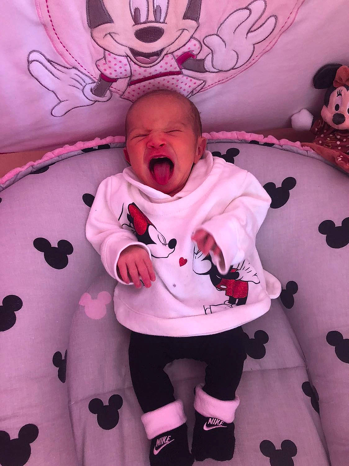 Aaliyah a rejoint le concours — aidez-le/la à gagner de superbes lots ! baby, baby_safety, baby_toddler_clothing, cheek, child, comfort, happy, magenta, mammal, mouth, person, pink, product, purple, red, skin, sleeve, textile, toddler, violet