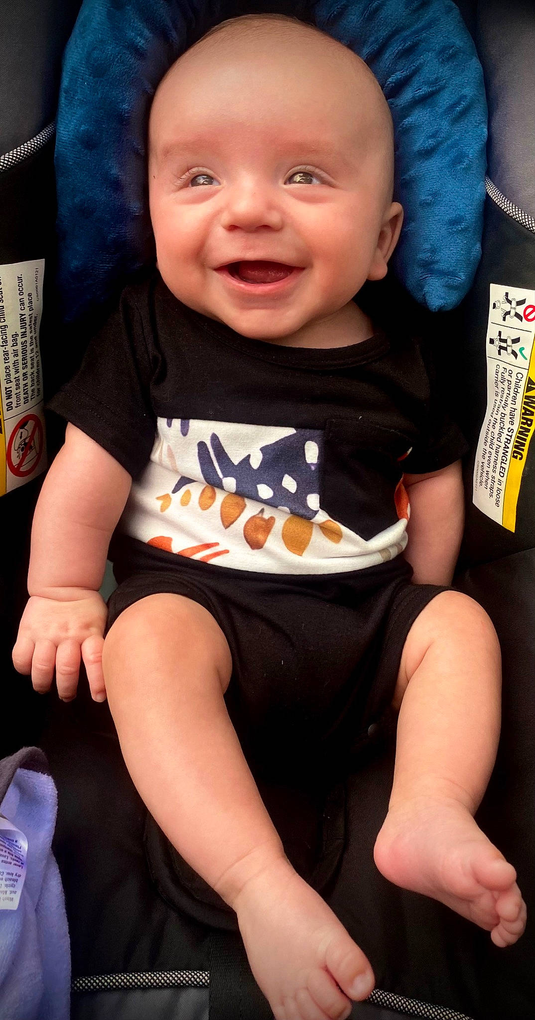 Weiland is registered to the contest to win money with this photo: baby, baby_toddler_clothing, cheek, child, comfort, cool, facial_expression, finger, fun, happy, head, joy, lap, leg, person, skin, sleeve, smile, t_shirt, thigh