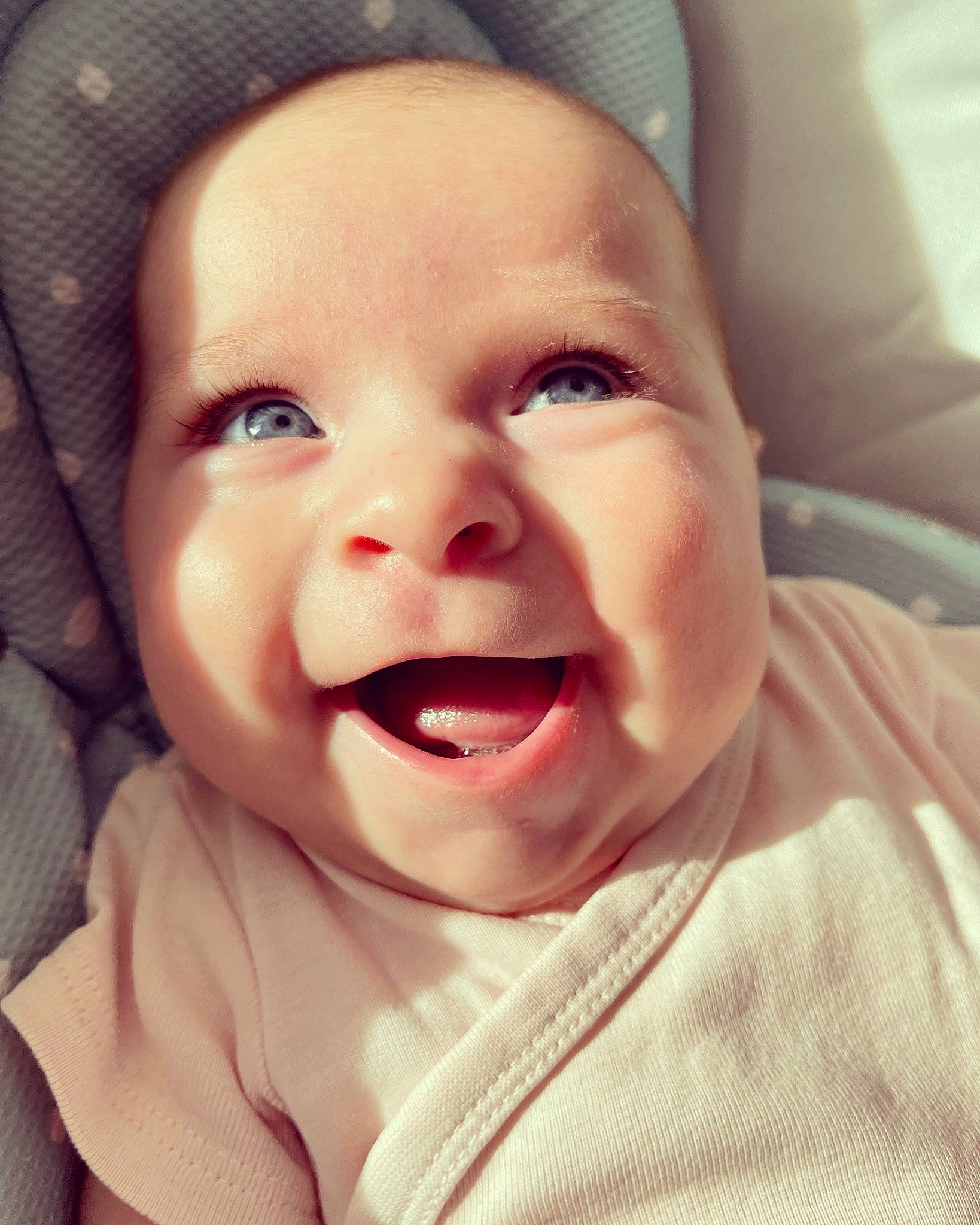 Aria participe au concours pour gagner de l'argent avec cette photo : baby, cheek, chin, comfort, cool, eyebrow, eyelash, finger, happy, iris, jaw, lip, mouth, nose, person, pink, skin, smile, toddler, tongue