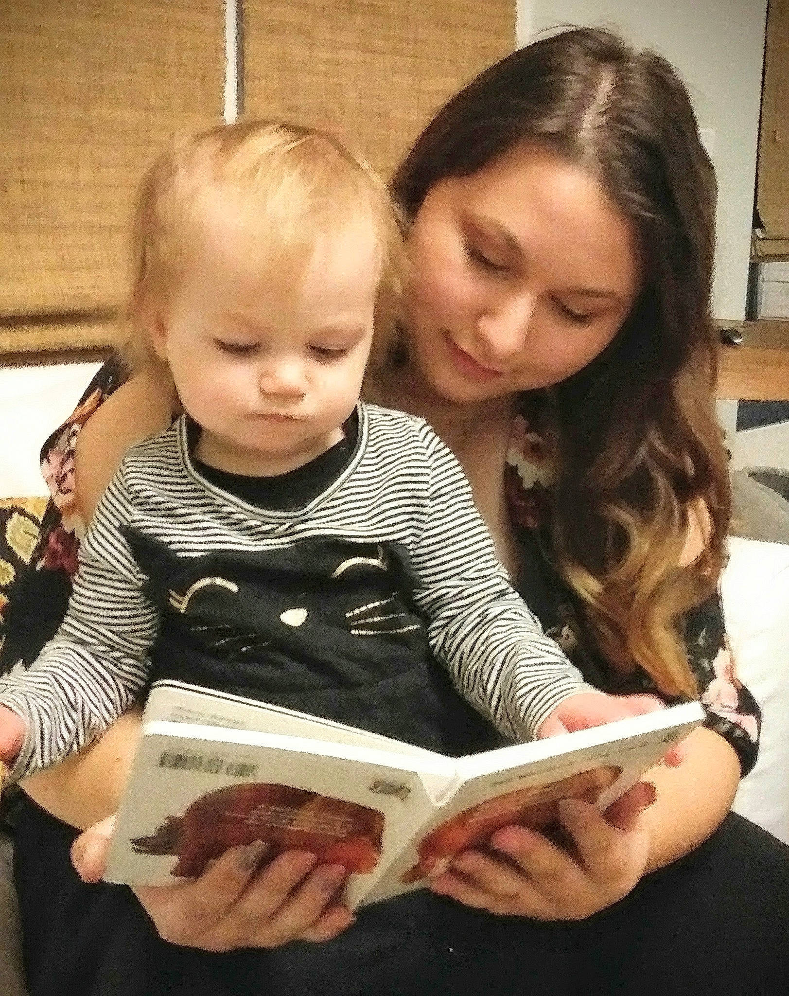 Malayna is registered to the contest to win money with this photo: baby, child, learning, person, reading, smile, toddler