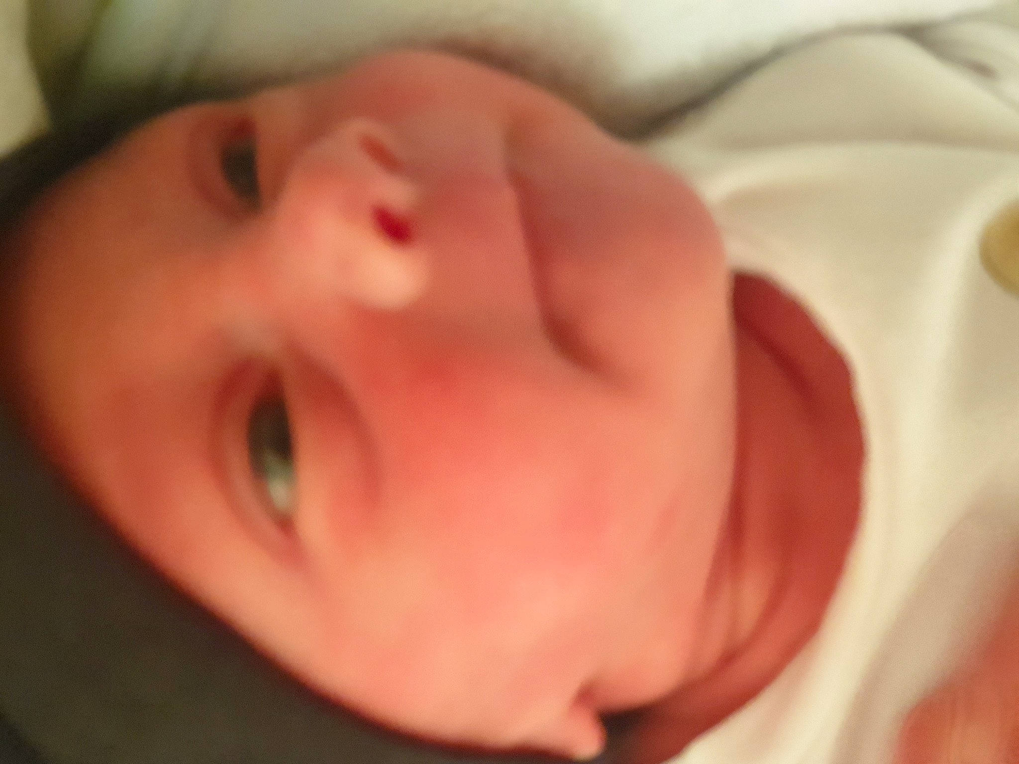 Yanis participe au concours pour gagner de l'argent avec cette photo : baby, bedtime, cheek, child, close_up, comfort, ear, eye, eyebrow, eyelash, head, headwear, iris, lip, mouth, neck, nose, person, skin, smile