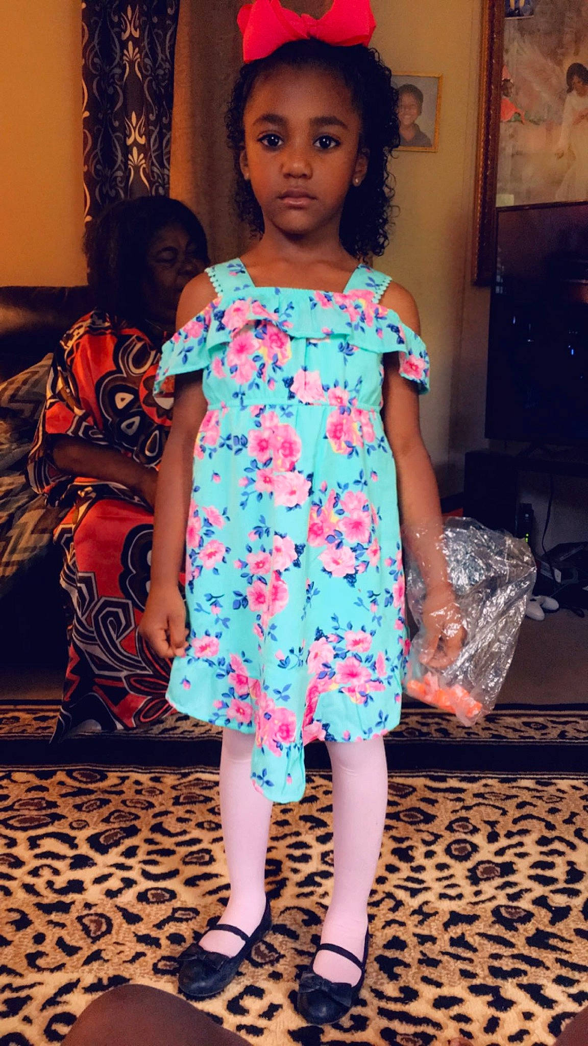 Sole is registered to the contest to win money with this photo: child, clothing, dress, fashion, fashion_design, footwear, pattern, person, smile, toddler