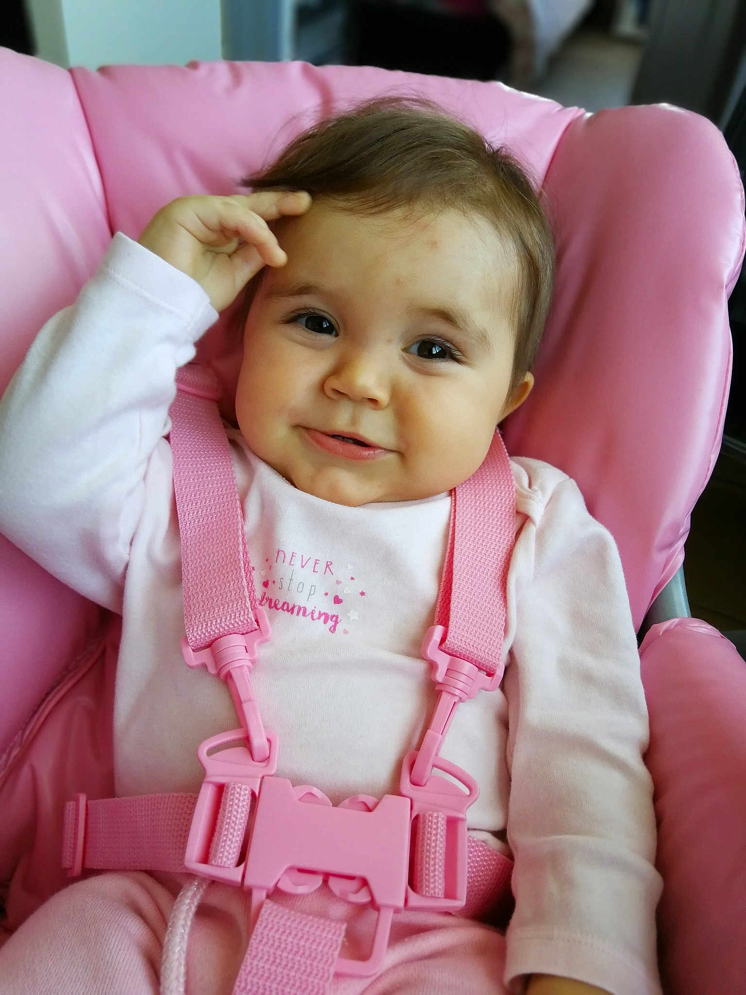 Léana participe au concours pour gagner de l'argent avec cette photo : baby_products, beauty, cheek, child, eye, girl, human_hair_color, infant, iris, person, pink, product, sitting, skin, smile, toddler