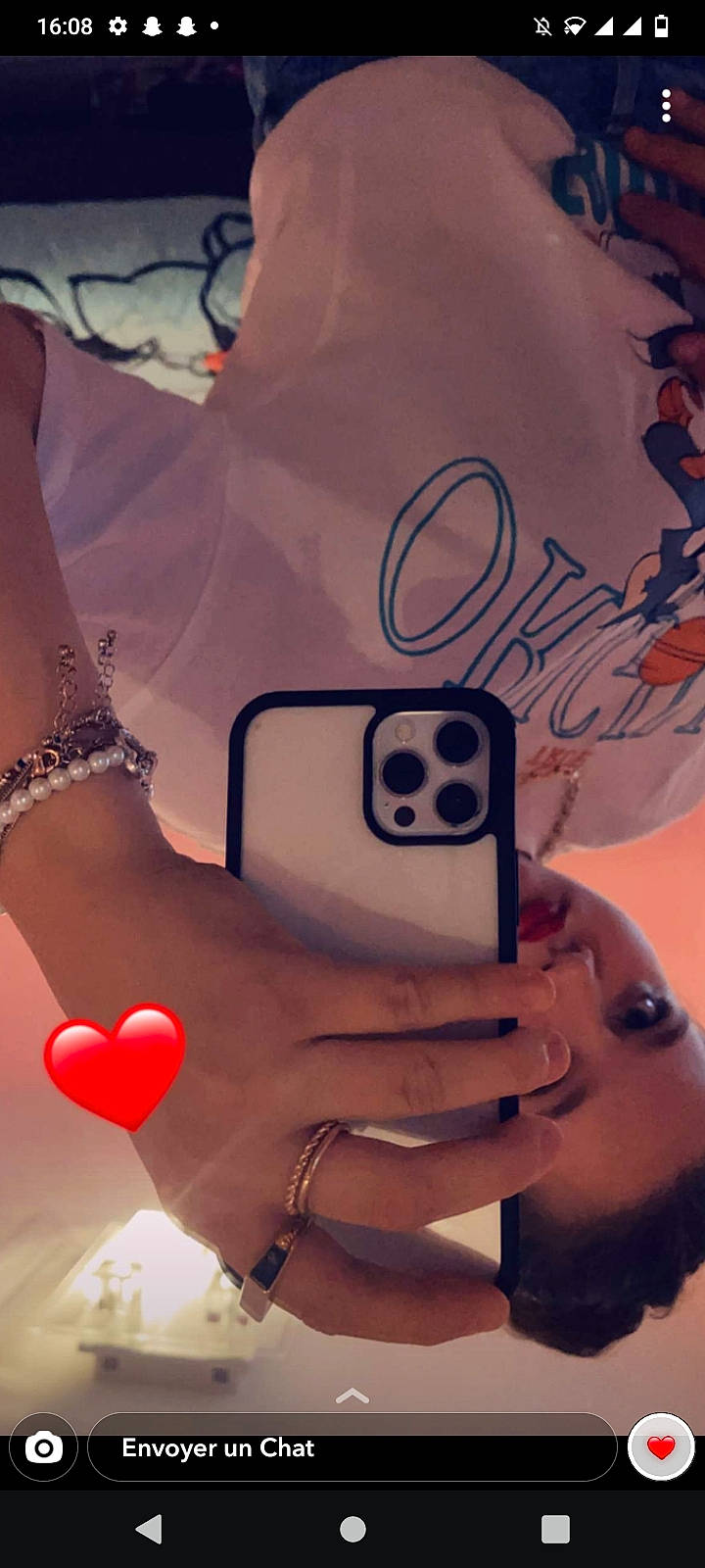 Brayana participe au concours pour gagner de l'argent avec cette photo : arm, art, body_jewelry, eyewear, fashion, finger, font, gesture, hand, happy, human, light, lip, material_property, nail, nail_care, person, pink, thumb, white