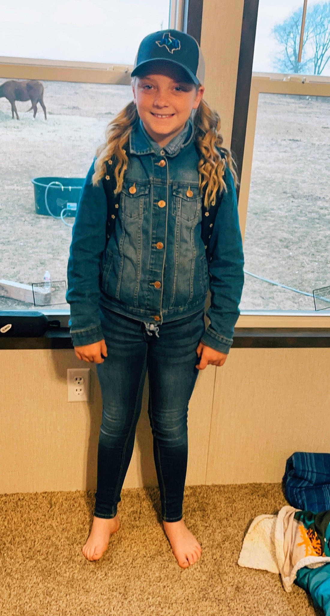 Layla is registered to the contest to win money with this photo: belt, blazer, blue, button, denim, electric_blue, eyewear, fashion_accessory, fun, headwear, joy, leg, person, photograph, recreation, sleeve, snapshot, street_fashion, sunglasses, thigh