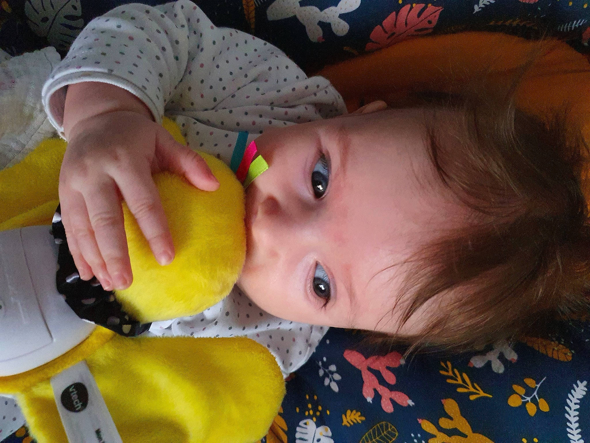 Emma a rejoint le concours — aidez-le/la à gagner de superbes lots ! baby, baby_products, baby_toddler_clothing, cheek, child, eyelash, food, fruit, fun, happy, iris, lip, mouth, nose, person, plastic_bottle, skin, smile, toddler, toy