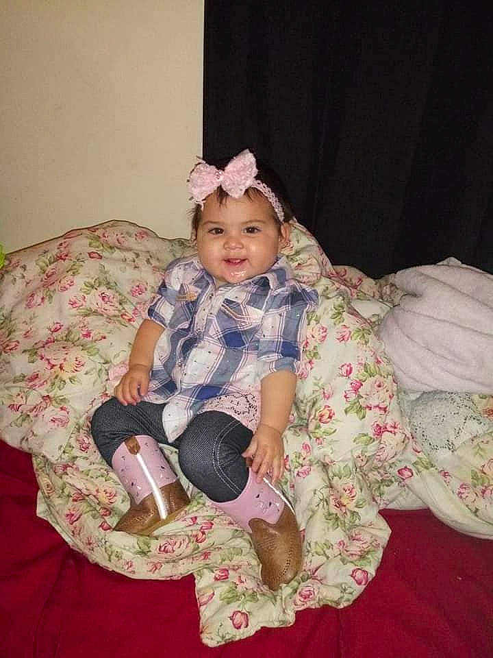 Raygen is registered to the contest to win money with this photo: child, person, sitting, smile, toddler