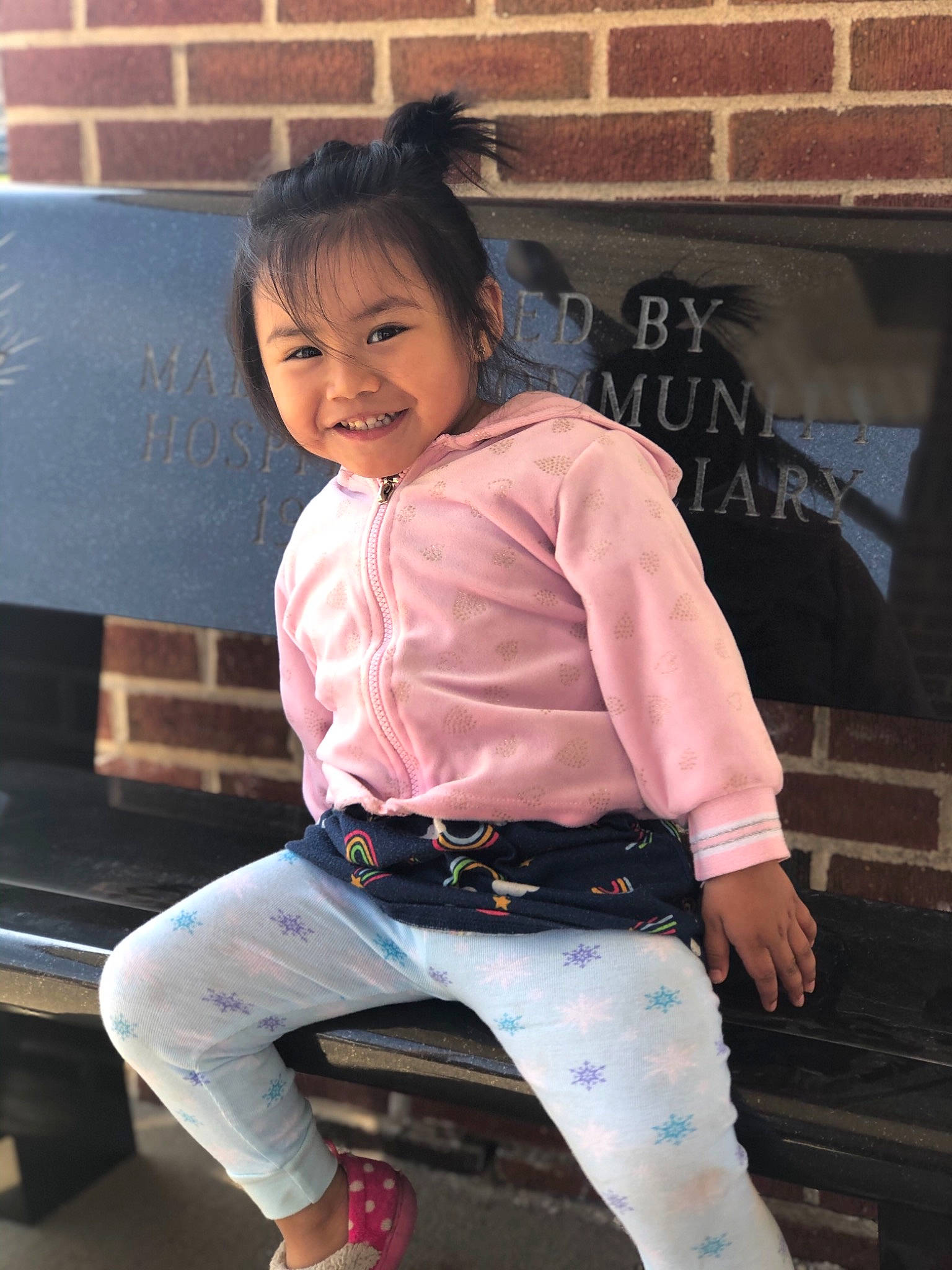 Juliet is registered to the contest to win money with this photo: beauty, cheek, child, child_model, denim, happy, jeans, joy, leg, leggings, person, photography, pink, sitting, skin, smile, textile, tights, toddler, trousers