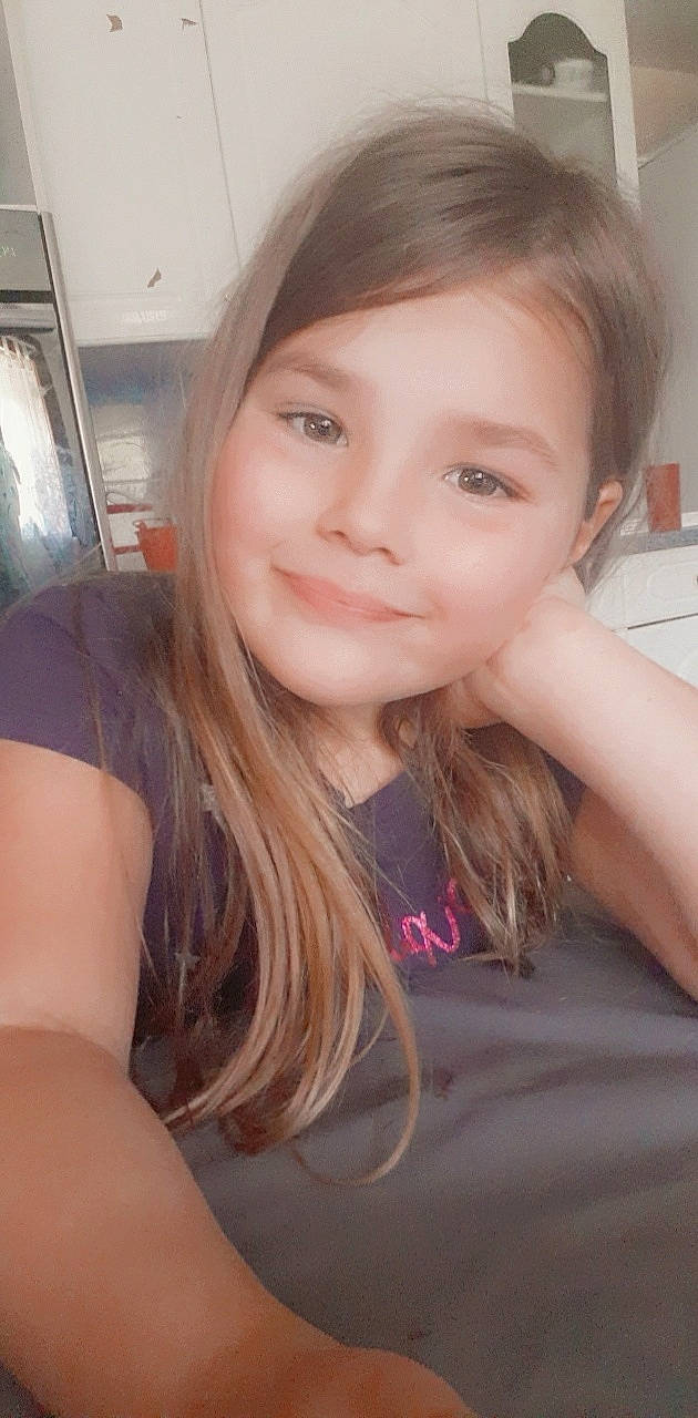 Adixia participe au concours pour gagner de l'argent avec cette photo : black_hair, cheek, chin, cool, eye, eyebrow, eyelash, face, facial_expression, forehead, hair, happy, iris, jaw, joy, lip, neck, nose, person, shoulder