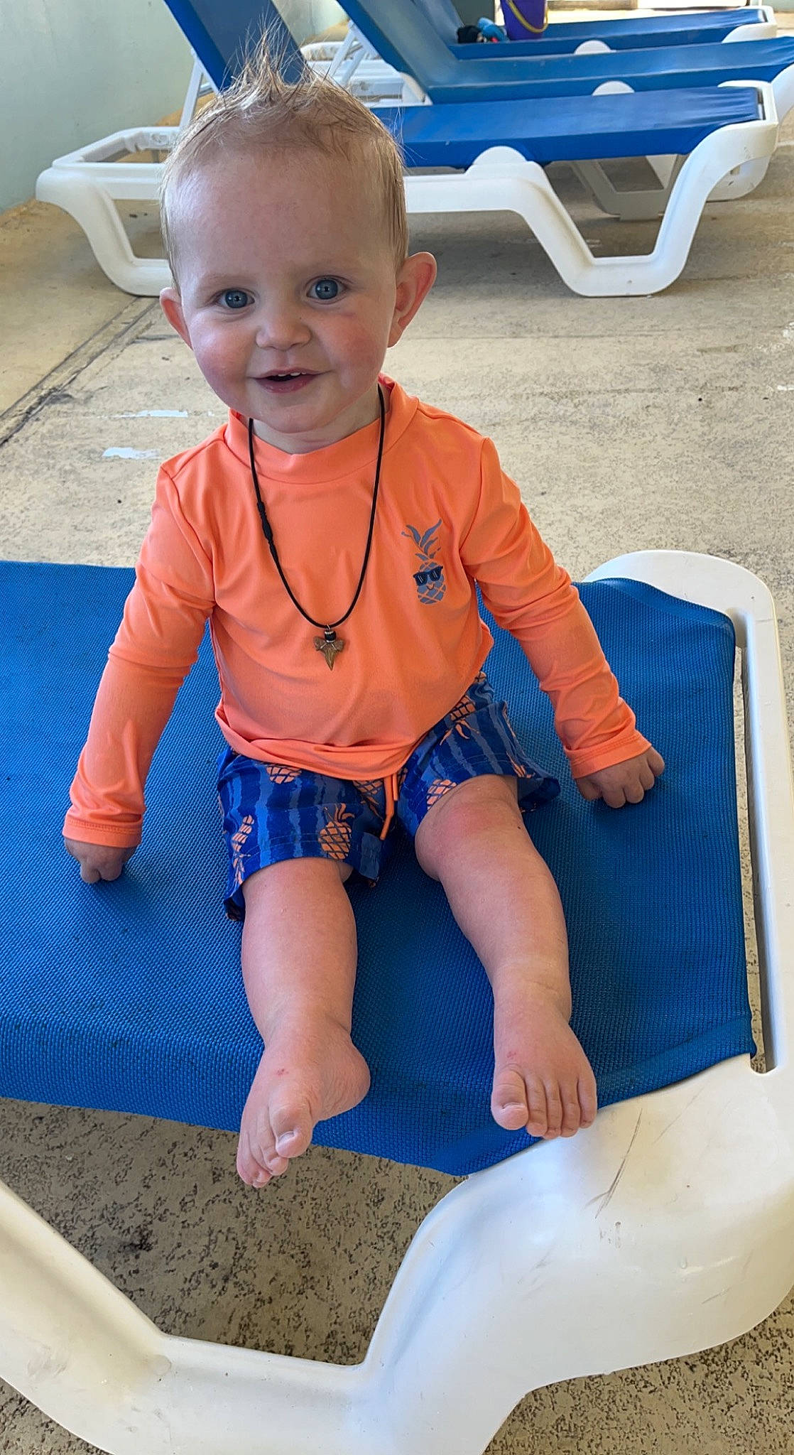 Gunnar is registered to the contest to win money with this photo: azure, baby, baby_toddler_clothing, blue, cheek, child, face, facial_expression, fun, hairstyle, head, joy, leisure, organ, person, photograph, skin, sleeve, smile, summer