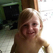 Gabrial is registered to the contest to win money with this photo: