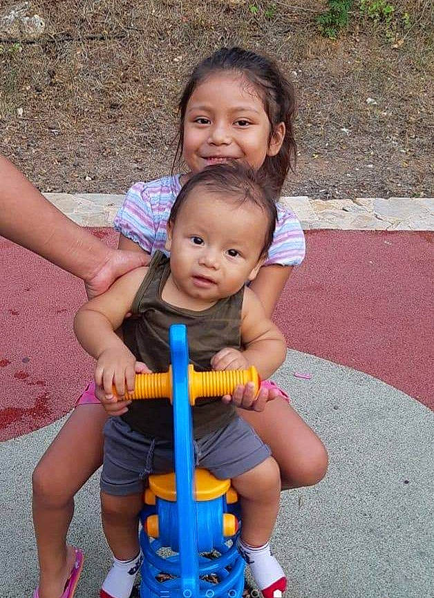 Valentina a rejoint le concours — aidez-le/la à gagner de superbes lots ! baby, baby_products, baby_toddler_clothing, cheek, child, eye, human_leg, joy, lap, leg, nose, person, plastic, play, riding_toy, sitting, summer, toddler, toy, tricycle