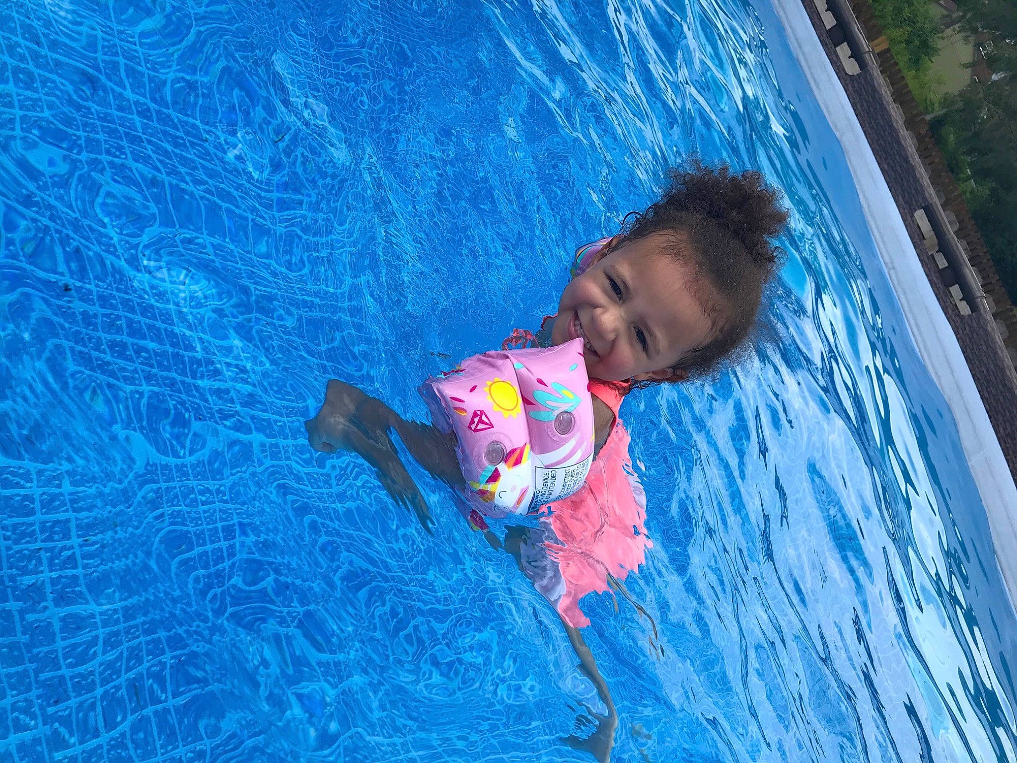 Ahniylah is registered to the contest to win money with this photo: blue, child, fun, joy, leisure, person, play, recreation, swimming_pool, toddler, vacation, water, water_park
