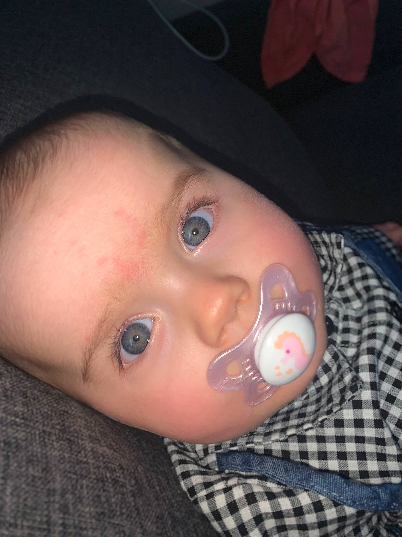 Joyce participe au concours pour gagner de l'argent avec cette photo : baby, baby_toddler_clothing, cap, cheek, child, curious, ear, eyebrow, eyelash, fashion_accessory, flash_photography, fun, hat, iris, jaw, lip, mouth, nose, person, skin