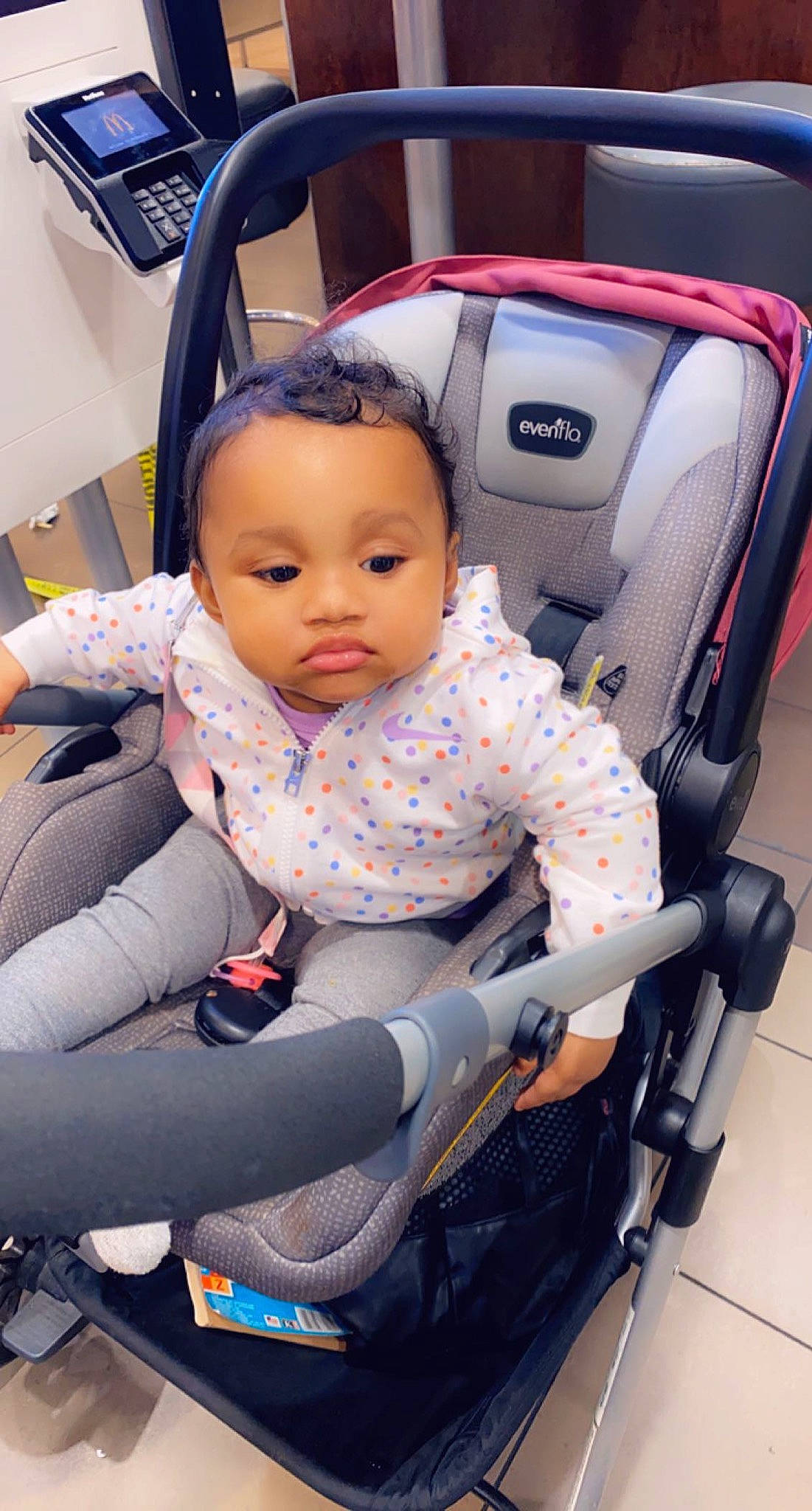 Nyrubi is registered to the contest to win money with this photo: auto_part, baby, baby_carriage, baby_in_car_seat, baby_products, car, car_seat, car_seat_cover, child, comfort, family_car, person, product, toddler, vehicle