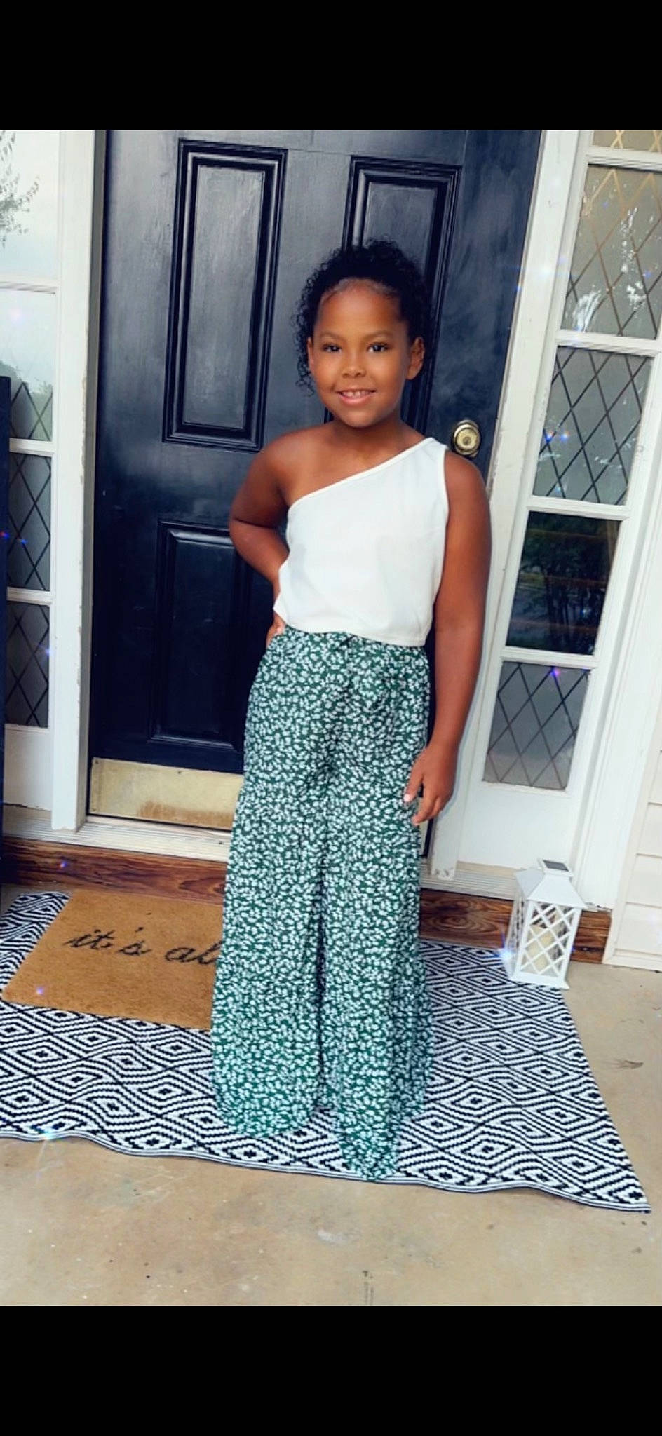 Kylie joined the competition — help win amazing prizes! abdomen, bag, day_dress, denim, electric_blue, fashion_accessory, fashion_design, flooring, formal_wear, human_leg, joy, knee, leg, neck, pattern, person, shoulder, sleeve, smile, thigh