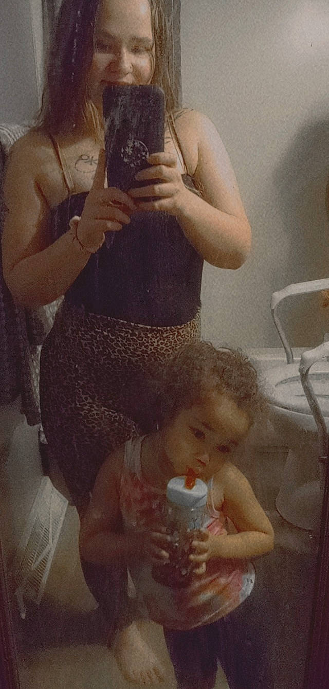 Chanelle is registered to the contest to win money with this photo: arm, beauty, chest, finger, gesture, hairstyle, hand, happy, human, joint, joy, mammal, mouth, muscle, organ, person, photograph, shoulder, snapshot, toddler