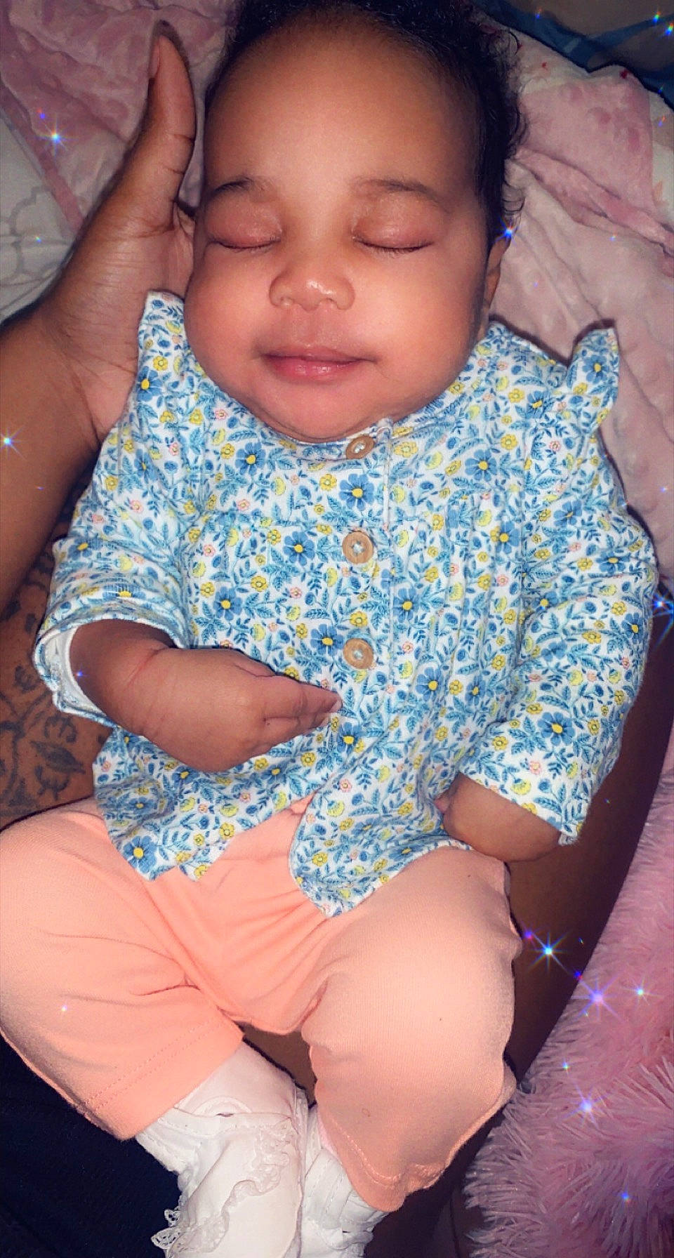 Trú joined the competition — help win amazing prizes! arm, cheek, chin, eye, face, facial_expression, hairstyle, hand, head, human, joint, leg, lip, mouth, muscle, nose, organ, person, photograph, shoulder