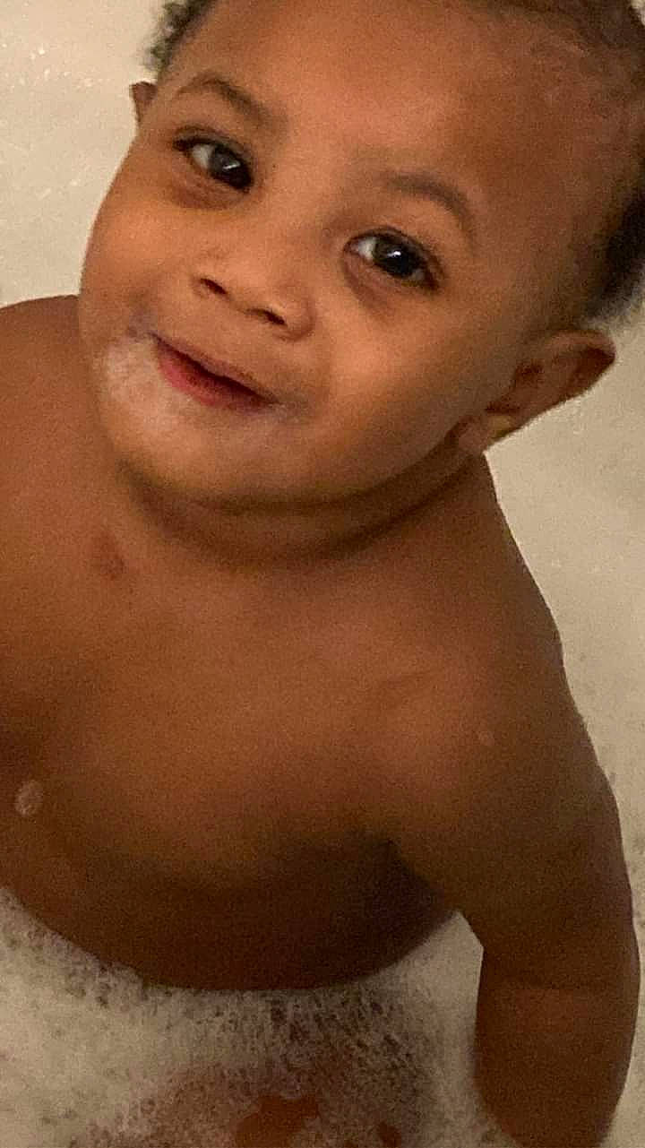 Jaxsyn is registered to the contest to win money with this photo: cheek, chin, eye, eyebrow, eyelash, face, facial_expression, flash_photography, forehead, head, human_body, jaw, lip, mouth, muscle, neck, nose, person, skin, smile