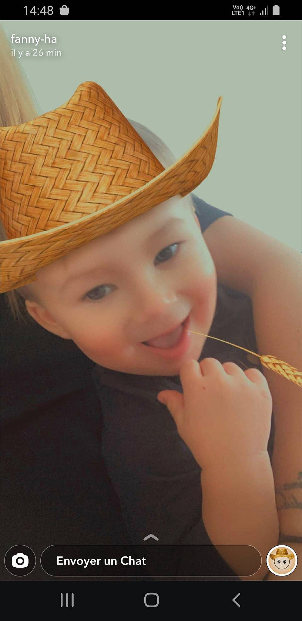 Faydi participe au concours pour gagner de l'argent avec cette photo : cap, chin, costume_hat, cowboy_hat, eye, eyebrow, face, fedora, flash_photography, gesture, hairstyle, happy, hat, head, headwear, joy, lip, nose, person, skin