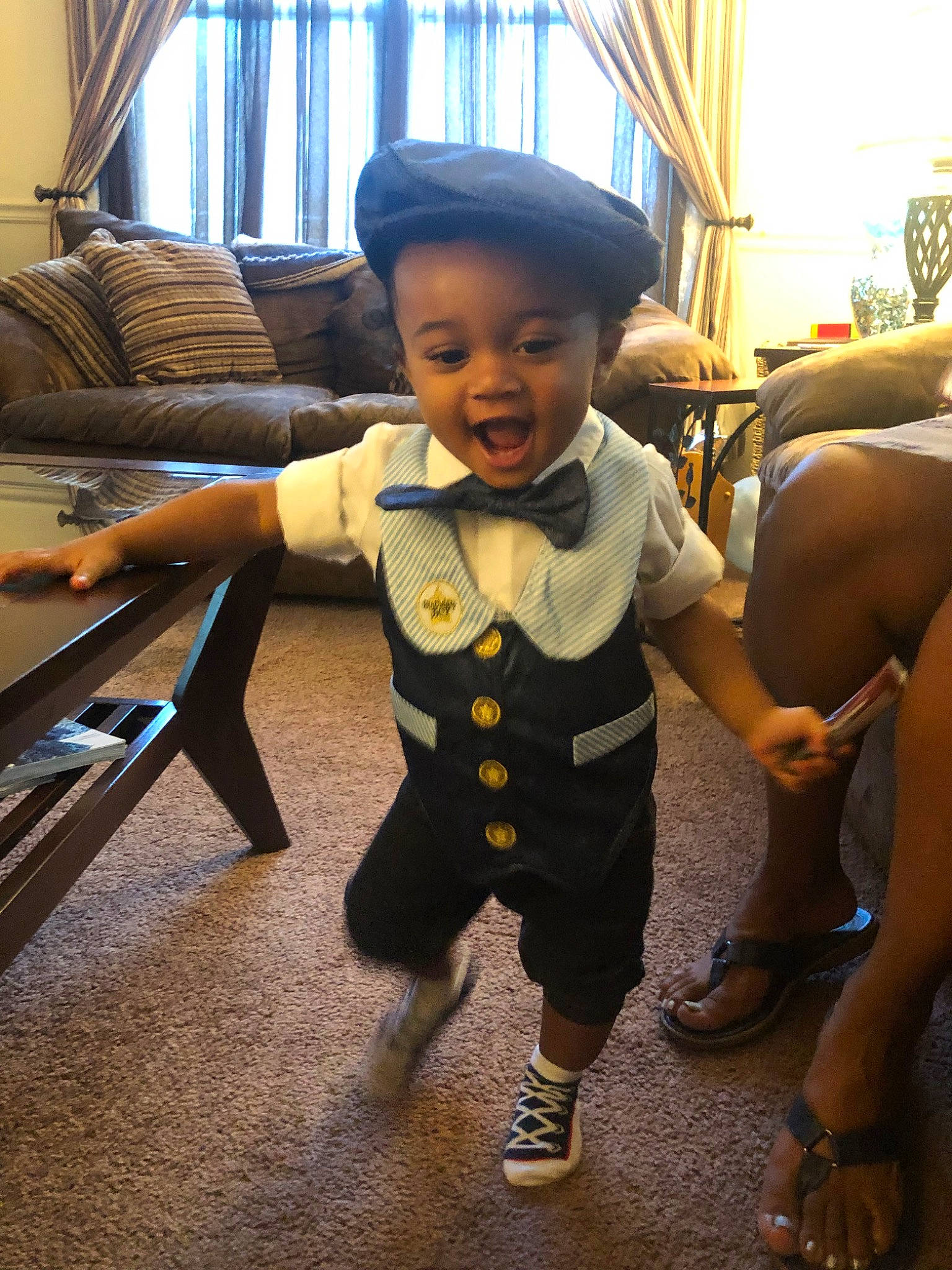 Juan Carlos is registered to the contest to win money with this photo: baby, child, person, smile, toddler, uniform