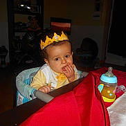 Zakaria participe au concours pour gagner de l'argent avec cette photo :