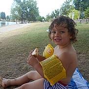 Younes a rejoint le concours — aidez-le/la à gagner de superbes lots !