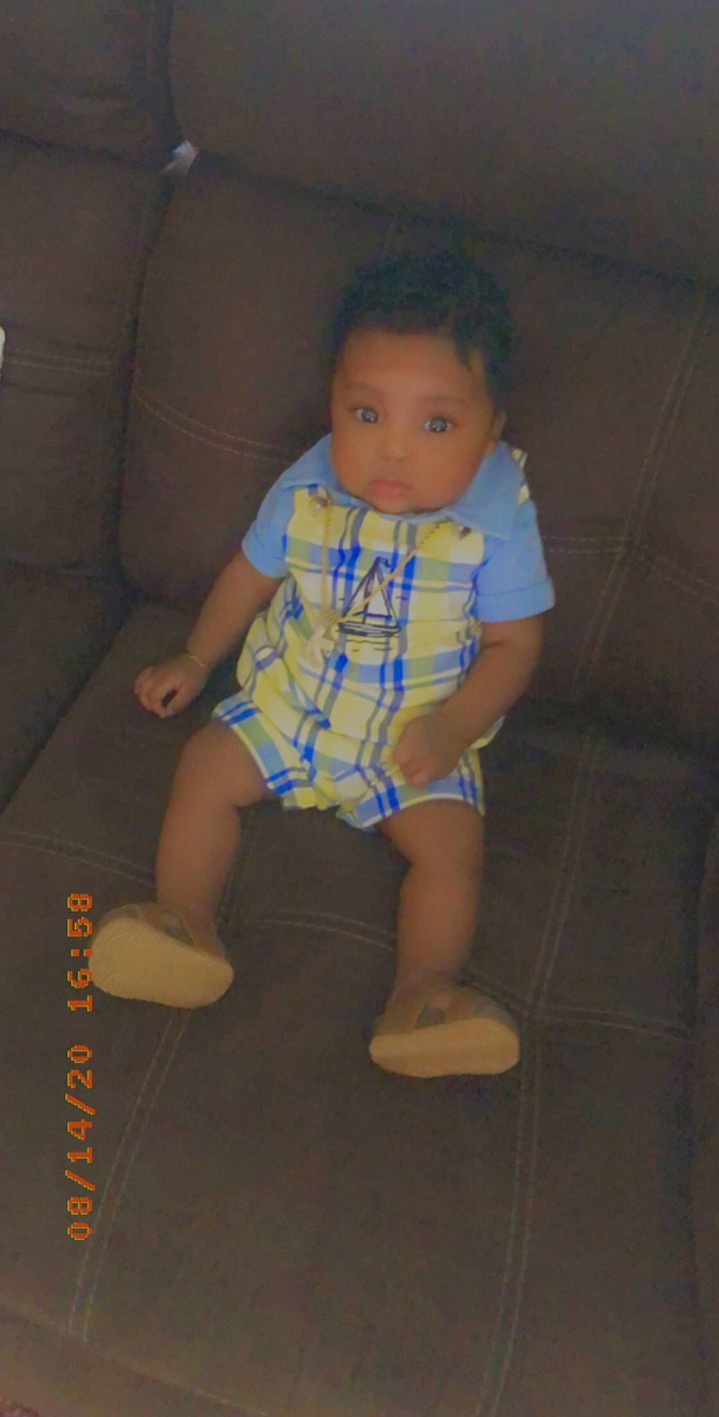 Kalil is registered to the contest to win money with this photo: baby, baby_toddler_clothing, cheek, child, diaper, leg, person, sitting, skin, standing, toddler