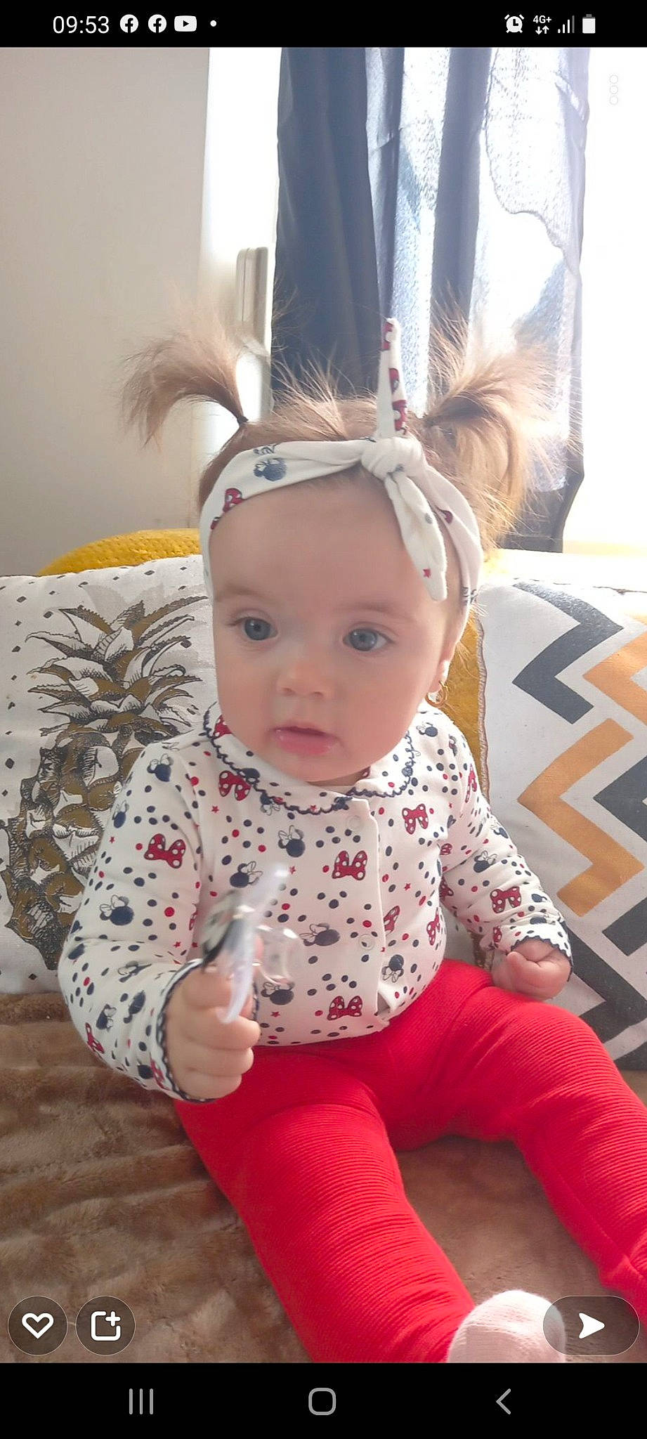 Maëlia a rejoint le concours — aidez-le/la à gagner de superbes lots ! baby, baby_toddler_clothing, child, costume_hat, eye, facial_expression, fawn, flooring, fun, grass, happy, headband, headpiece, headwear, human_body, jewellery, person, pink, skin, sleeve