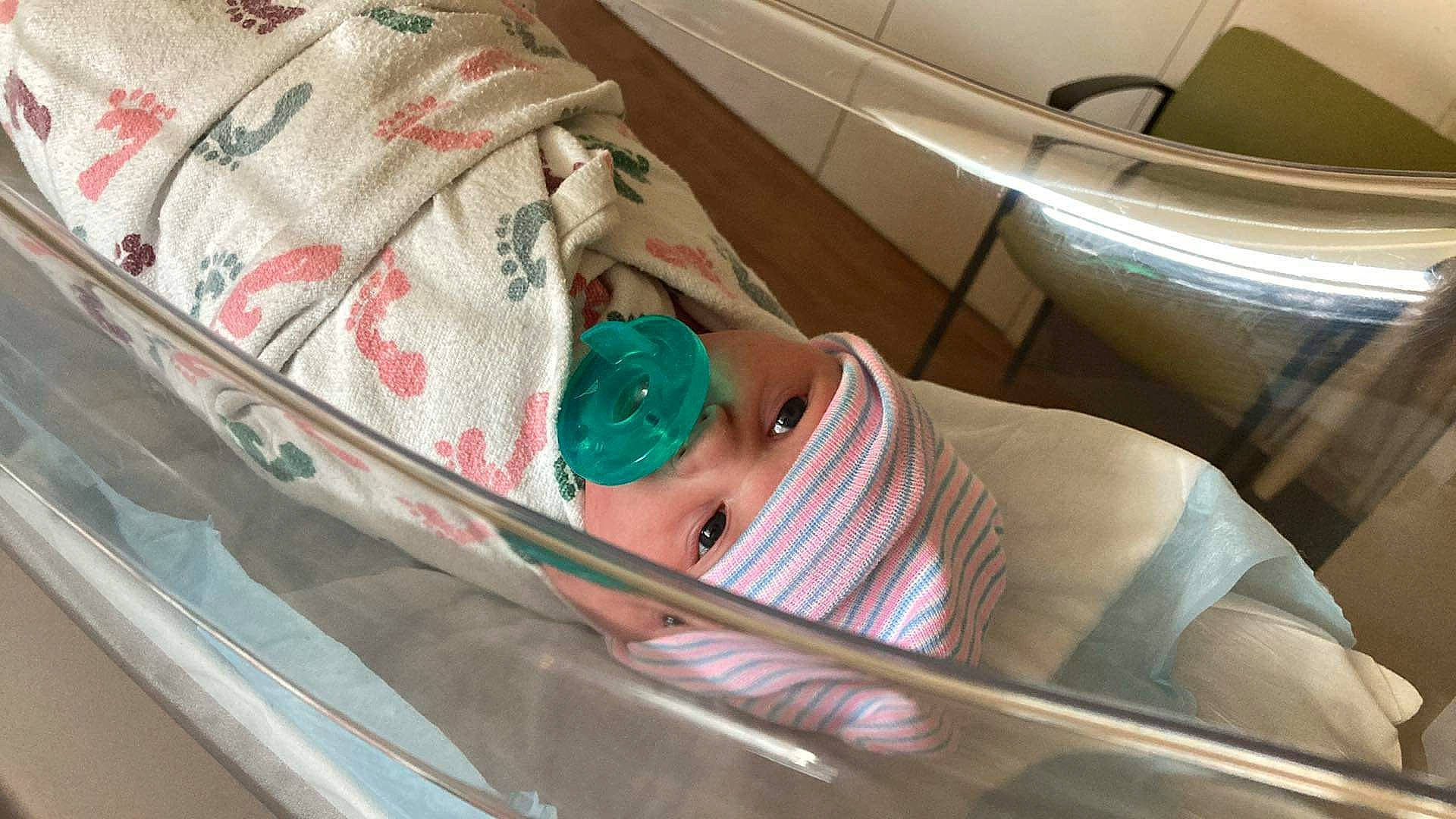 Madelyn joined the competition — help win amazing prizes! airline, automotive_design, baby, baby_products, bedding, car_seat, chair, child, comfort, headwear, infant_bed, laundry_room, linens, motor_vehicle, pattern, person, room, toddler, trunk, vehicle_door