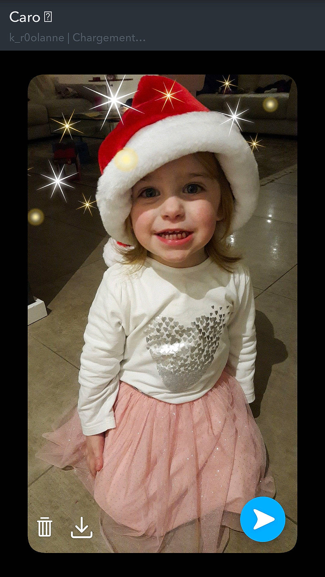 Emy a rejoint le concours — aidez-le/la à gagner de superbes lots ! child, christmas, costume, facial_expression, fun, girl, happiness, headgear, headwear, joy, person, product, skin, smile, toddler