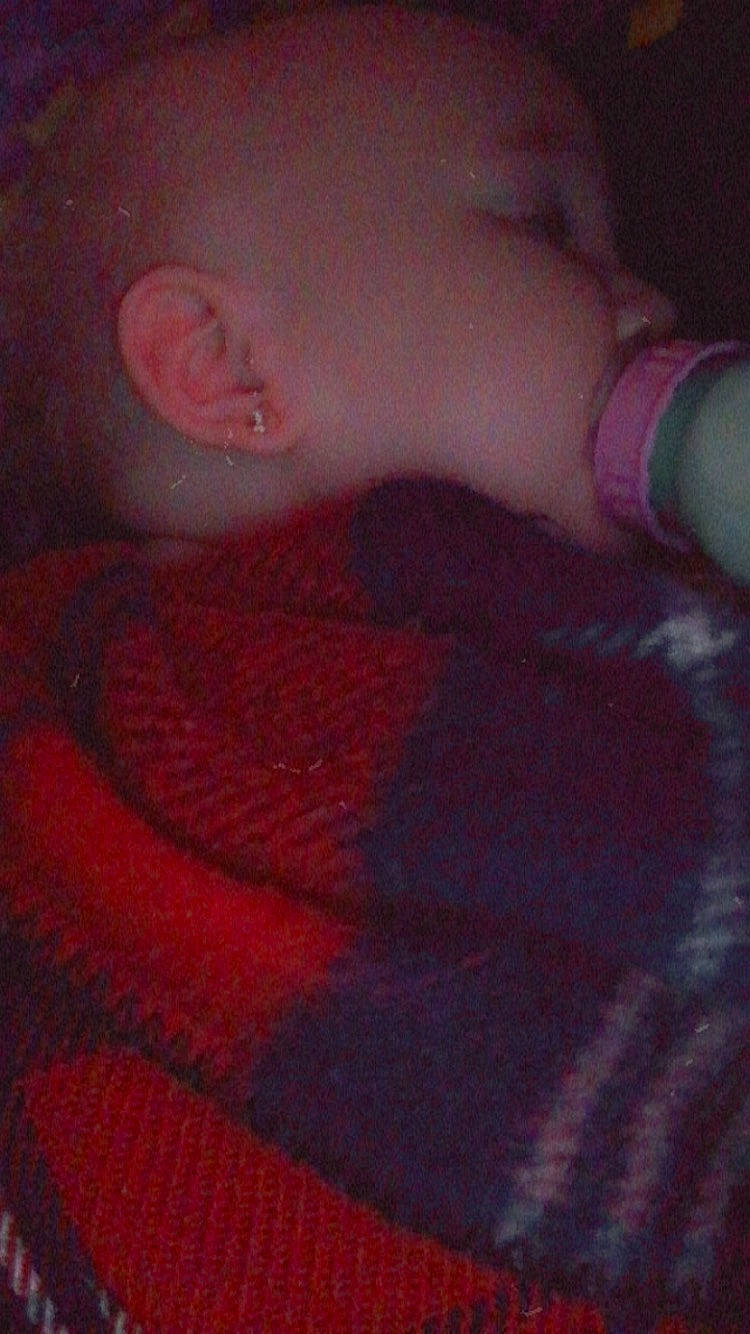 Penelope Chozyn Rayne Davis joined the competition — help win amazing prizes! carmine, chest, comfort, darkness, elbow, electric_blue, eyelash, fashion_accessory, flesh, flooring, fur, gesture, human_leg, linens, magenta, nail, person, sleeve, thigh, thumb