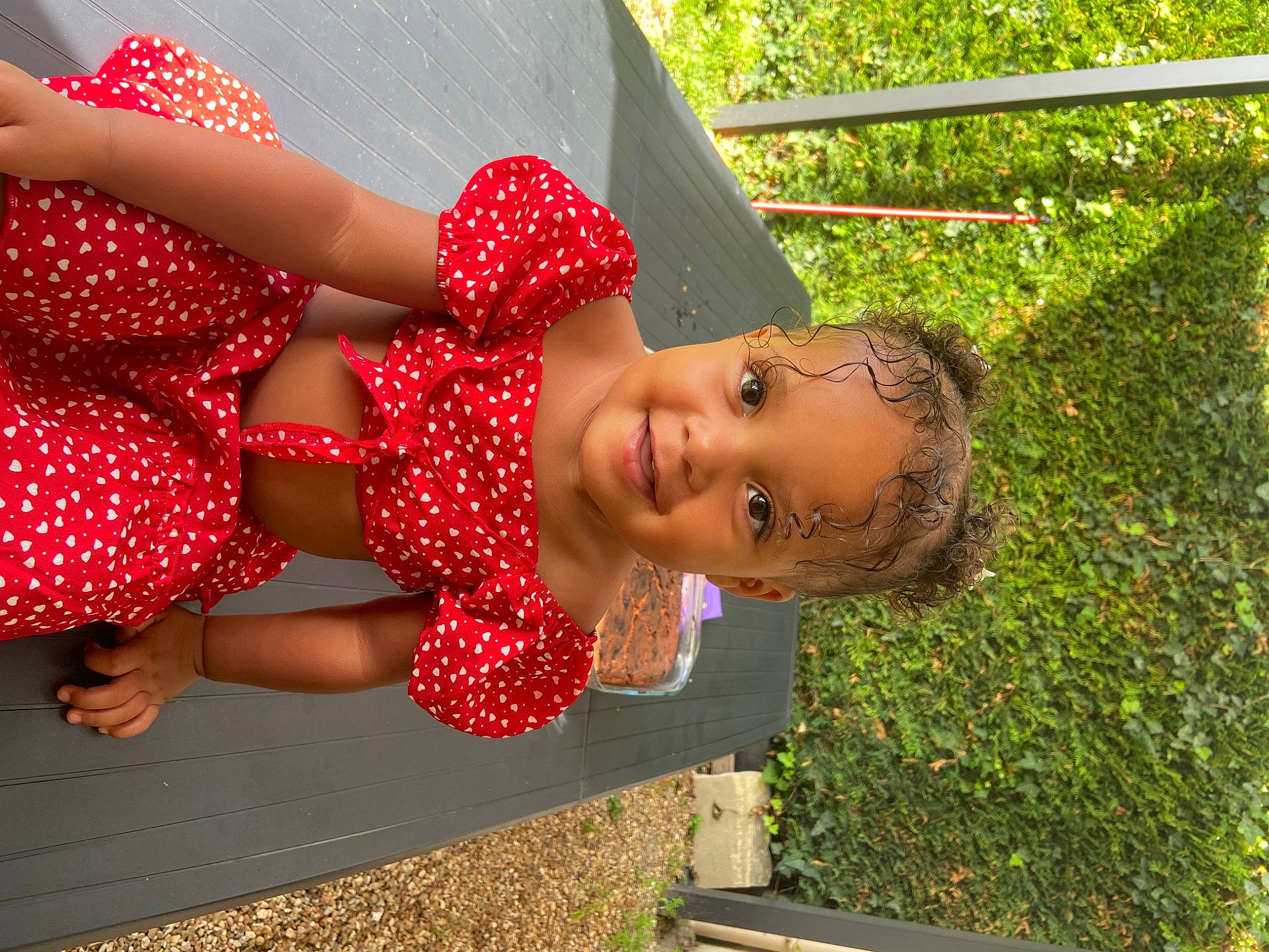 Kaelyn participe au concours pour gagner de l'argent avec cette photo : child, fashion_accessory, fun, grass, happy, hat, human_leg, joy, laugh, leisure, magenta, nail, party_supply, pattern, people_in_nature, person, play, smile, sunglasses, thigh