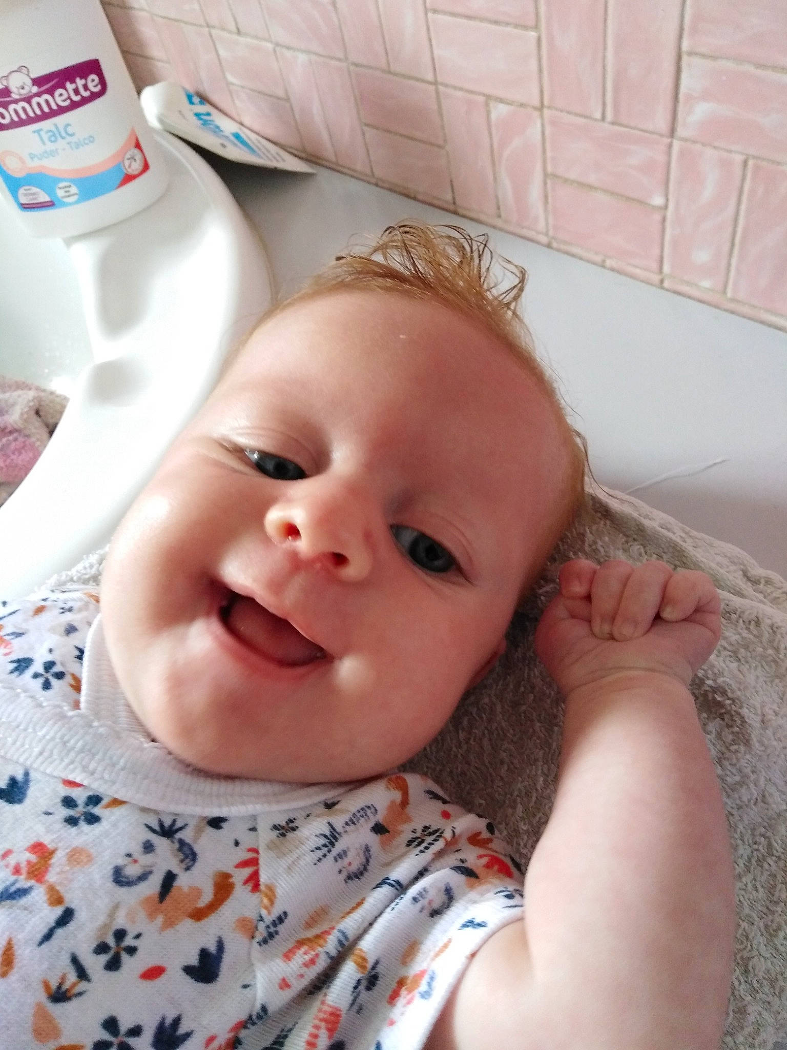 Hilona participe au concours pour gagner de l'argent avec cette photo : baby, cheek, child, face, lip, nose, person, skin, toddler