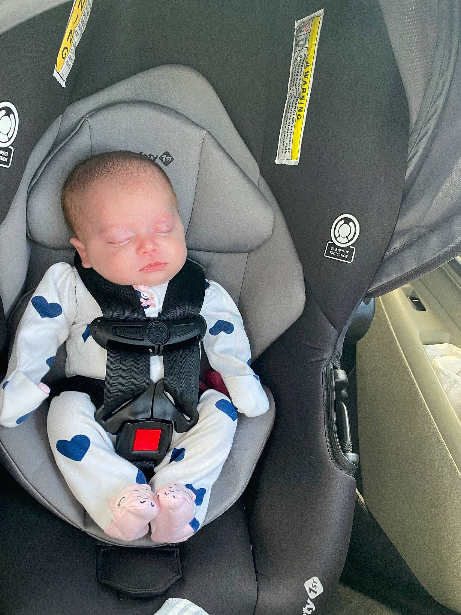 Kaliah is registered to the contest to win money with this photo: auto_part, automotive_design, baby, baby_products, car_seat, car_seat_cover, carmine, comfort, electric_blue, family_car, fixture, head_restraint, motor_vehicle, person, personal_luxury_car, product, seat_belt, service, toddler, vehicle