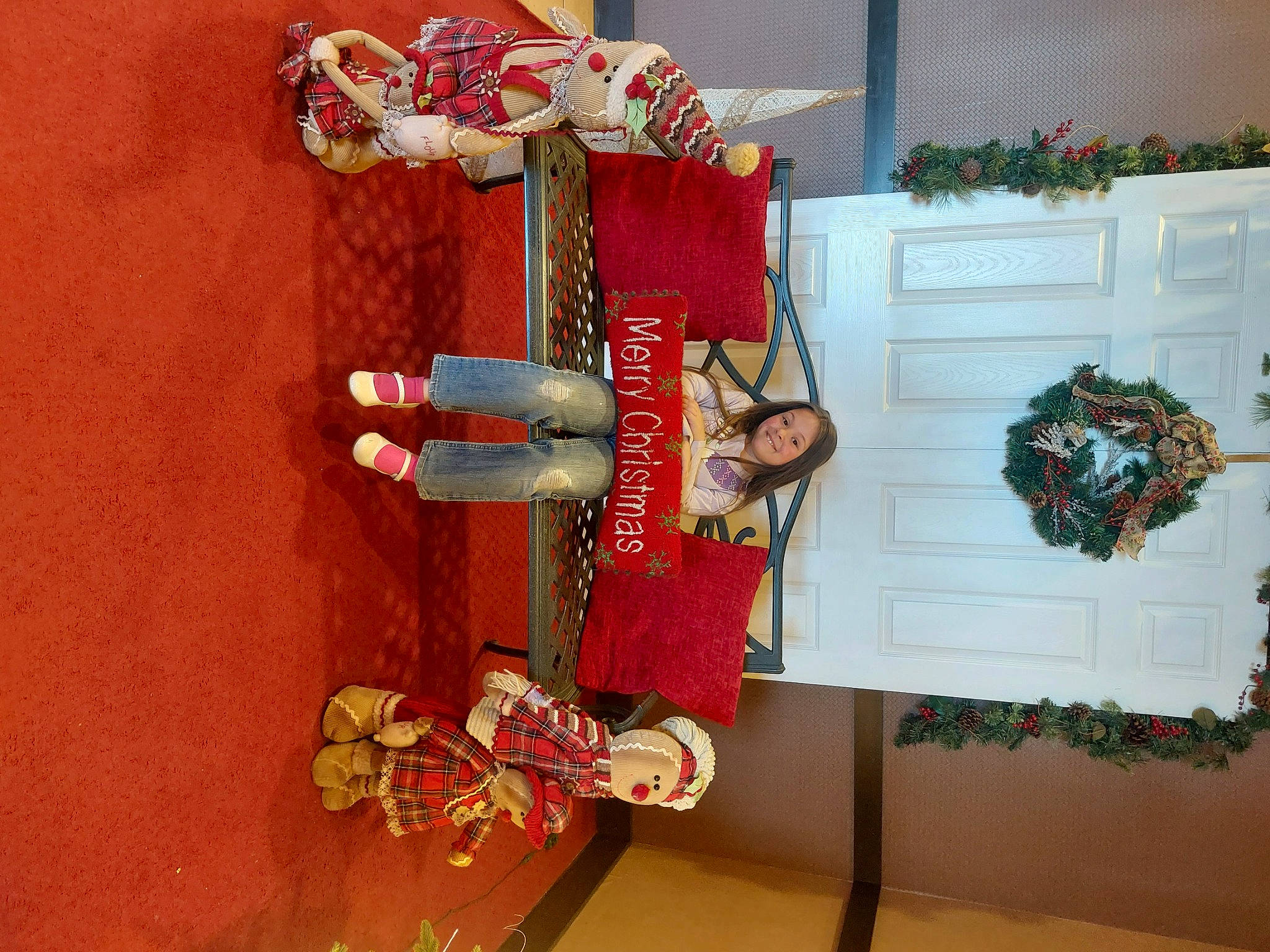 Leela is registered to the contest to win money with this photo: carmine, christmas, christmas_decoration, event, floral_design, flowerpot, holiday, houseplant, interior_design, joy, musical_instrument, ornament, peach, person, plant, room, rose, shelf, textile, tradition