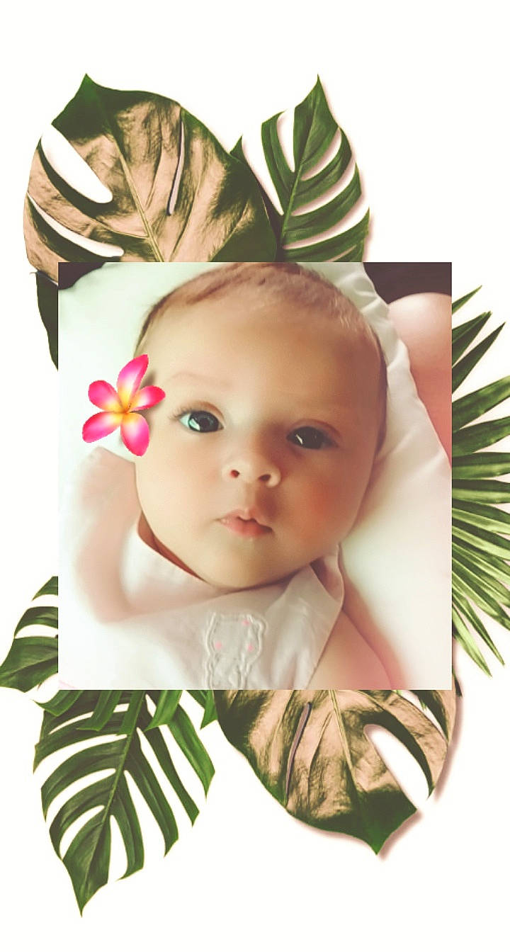 Levana a rejoint le concours — aidez-le/la à gagner de superbes lots ! baby, child, ear, face, head, person, plant, toddler