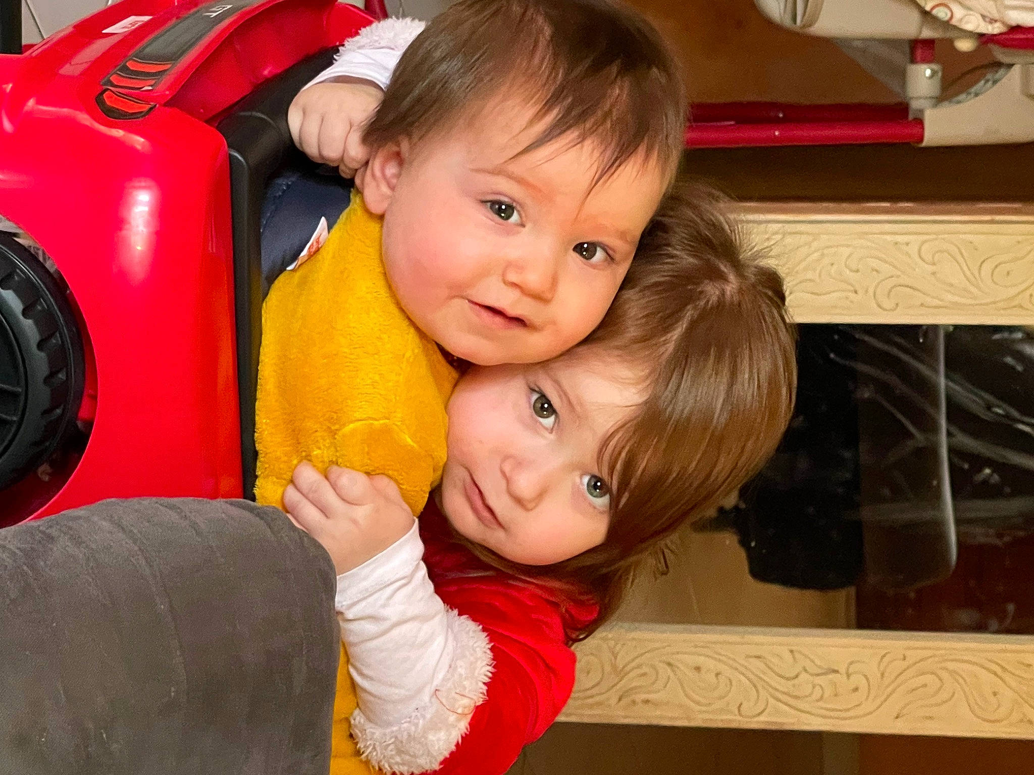 Pandora participe au concours pour gagner de l'argent avec cette photo : automotive_design, automotive_exterior, automotive_tire, cheek, child, event, fender, fun, happy, motor_vehicle, person, rim, room, sitting, smile, synthetic_rubber, tire, toddler, tread, vehicle_door