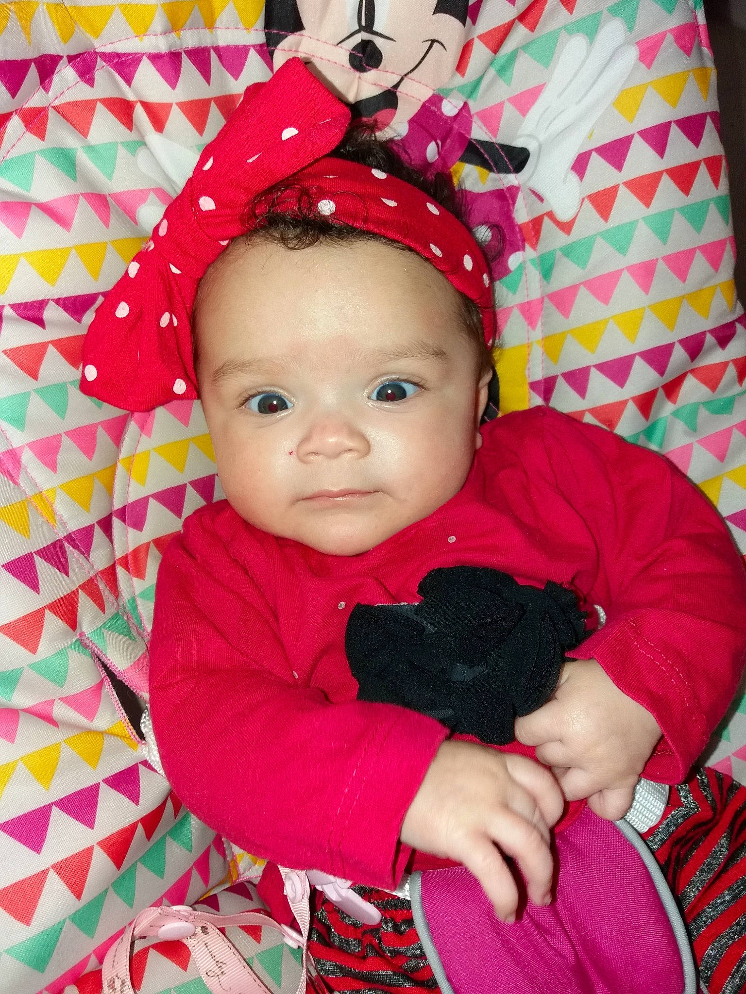 N'Nagbe participe au concours pour gagner de l'argent avec cette photo : baby, baby_products, baby_toddler_clothing, cheek, child, headgear, pattern, person, pink, product, red, stuffed_toy, toddler