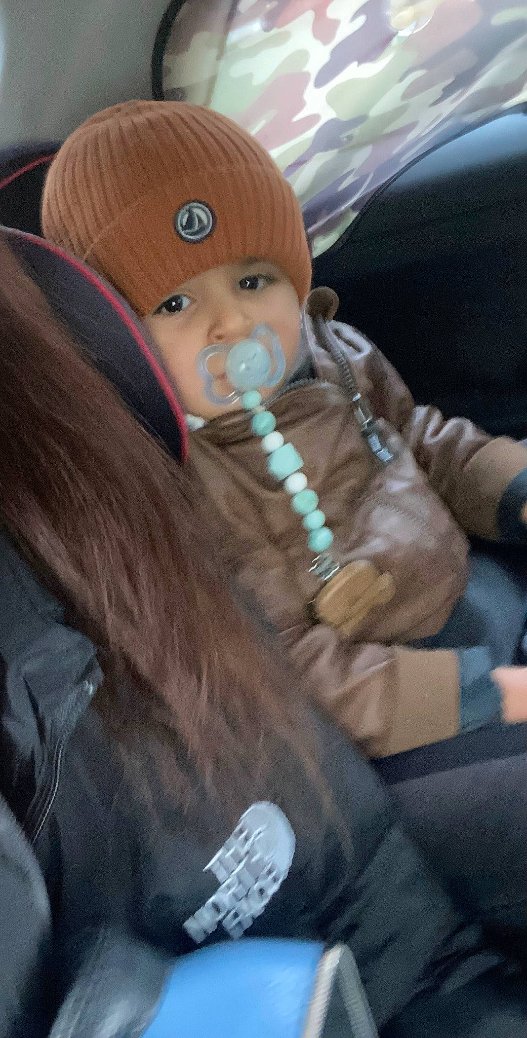 Francisco a rejoint le concours — aidez-le/la à gagner de superbes lots ! auto_part, baby, baby_products, cap, car_seat, child, driving, event, eyewear, family_car, fun, headwear, leisure, luxury_vehicle, motor_vehicle, outerwear, passenger, person, personal_protective_equipment, steering_wheel