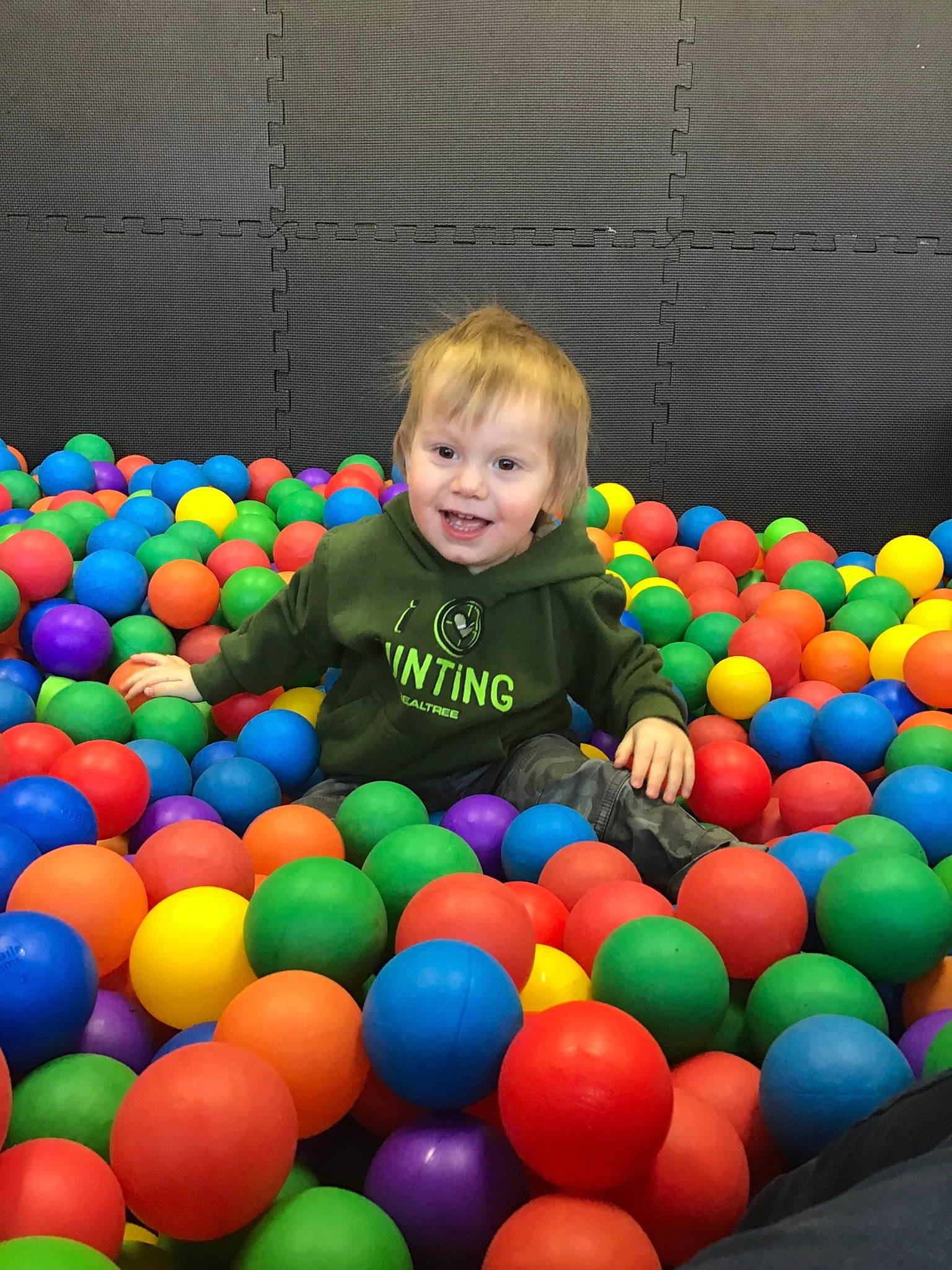 Graisyn joined the competition — help win amazing prizes! ball, ball_pit, child, fun, joy, leisure, person, play, toddler, toy