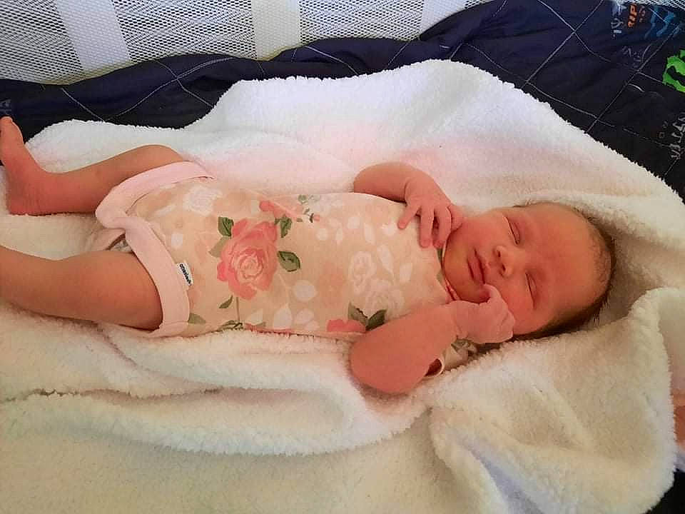 Mazikeen is registered to the contest to win money with this photo: art, baby, baby_products, baby_sleeping, baby_toddler_clothing, bedding, bedtime, chest, child, comfort, hand, head, human_leg, linens, person, pink, product, skin, textile, thigh