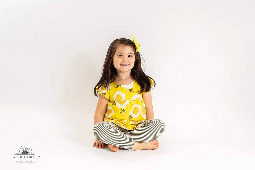 Angelica joined the competition — help win amazing prizes! arm, barefoot, elbow, face, fashion_design, flash_photography, hair, hand, happy, joy, knee, leg, long_hair, neck, person, shirt, sleeve, smile, sportswear, t_shirt