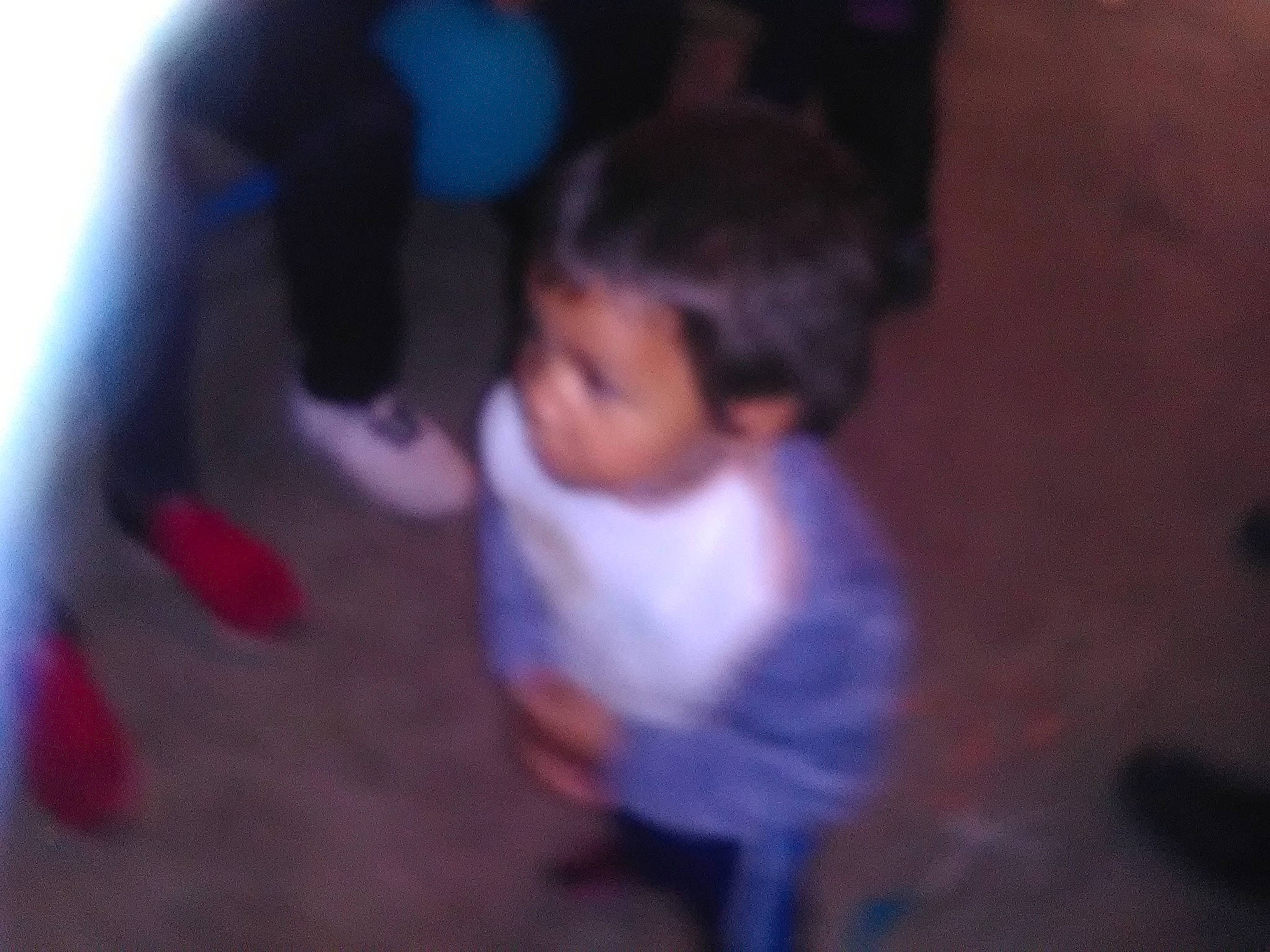 Denis a rejoint le concours — aidez-le/la à gagner de superbes lots ! black, blue, boy, child, day, face, facial_expression, fun, head, mammal, nose, people, person, photograph, play, red, skin, toddler, vertebrate, white