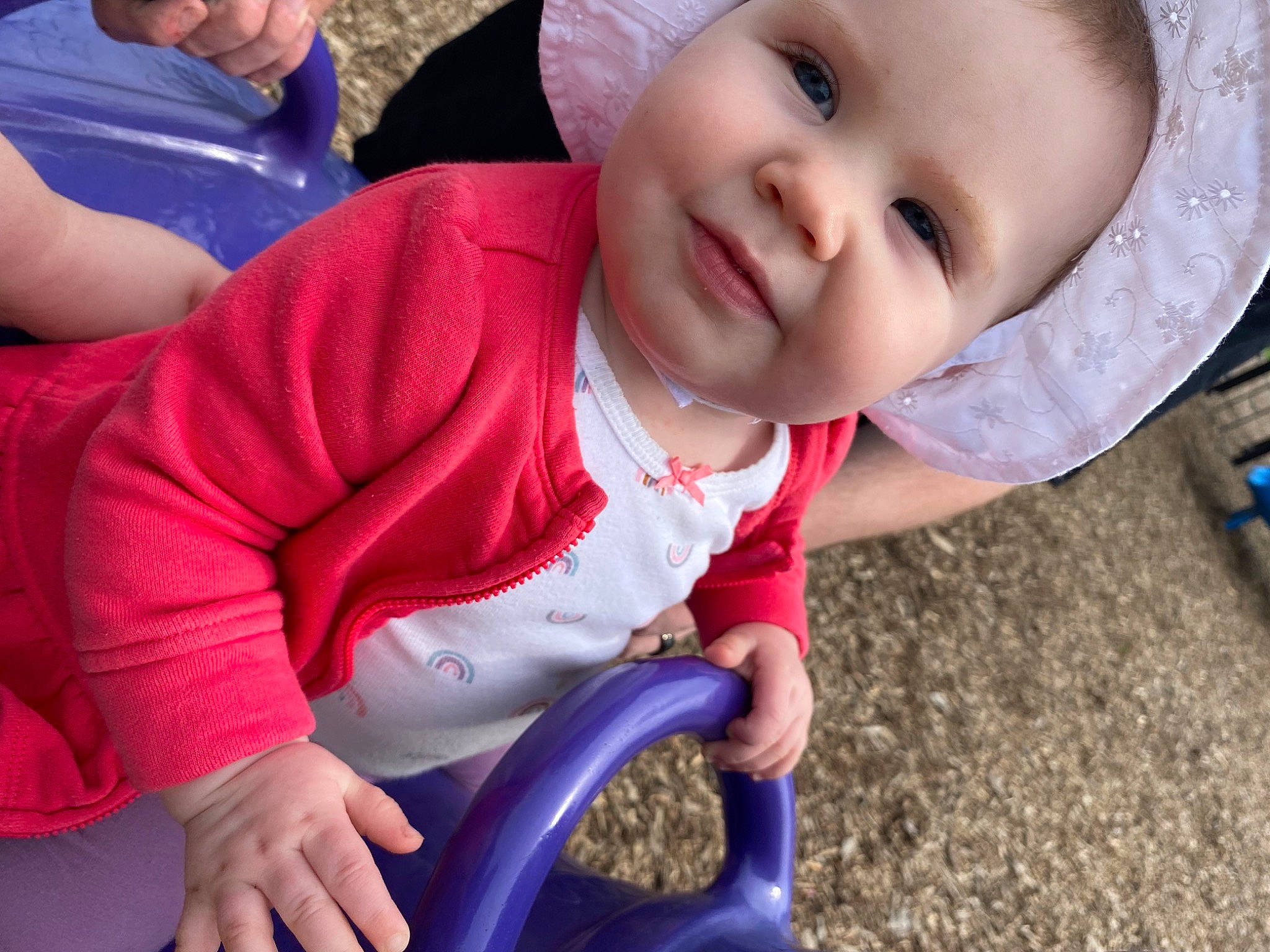 Lucie is registered to the contest to win money with this photo: baby, baby_products, baby_toddler_clothing, blue, cheek, child, electric_blue, facial_expression, fun, grass, happy, joy, leisure, mouth, nose, person, photograph, skin, sleeve, smile