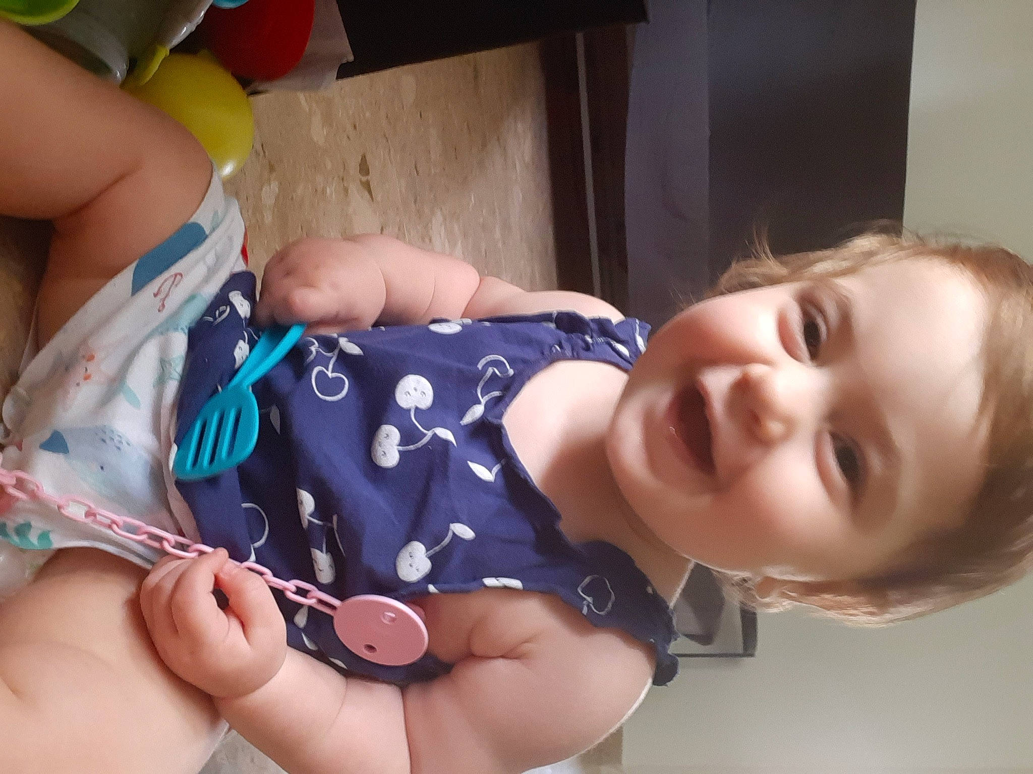 Alysia a rejoint le concours — aidez-le/la à gagner de superbes lots ! baby, birth, cheek, child, finger, hand, joy, mouth, nail, person, toddler