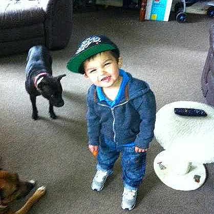 Zaine is registered to the contest to win money with this photo: